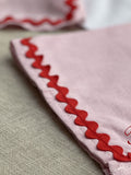 Solesmith scalloped napkin pink red 40x40 cm (British brand)