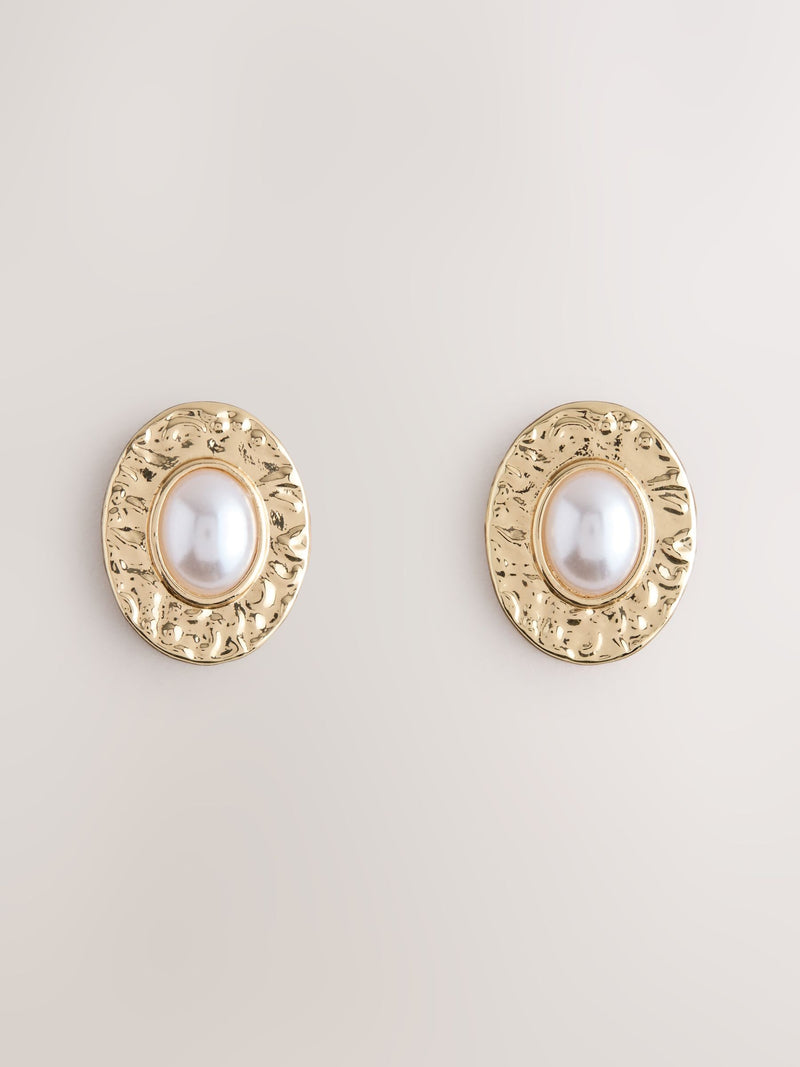 Gold Tone Red Resin Heritage Oval Stud Earrings