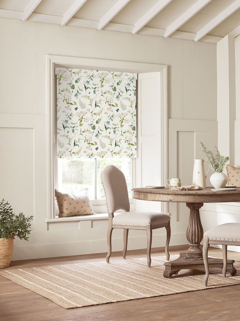 Sophie Allport white wild floral roller blind - British product