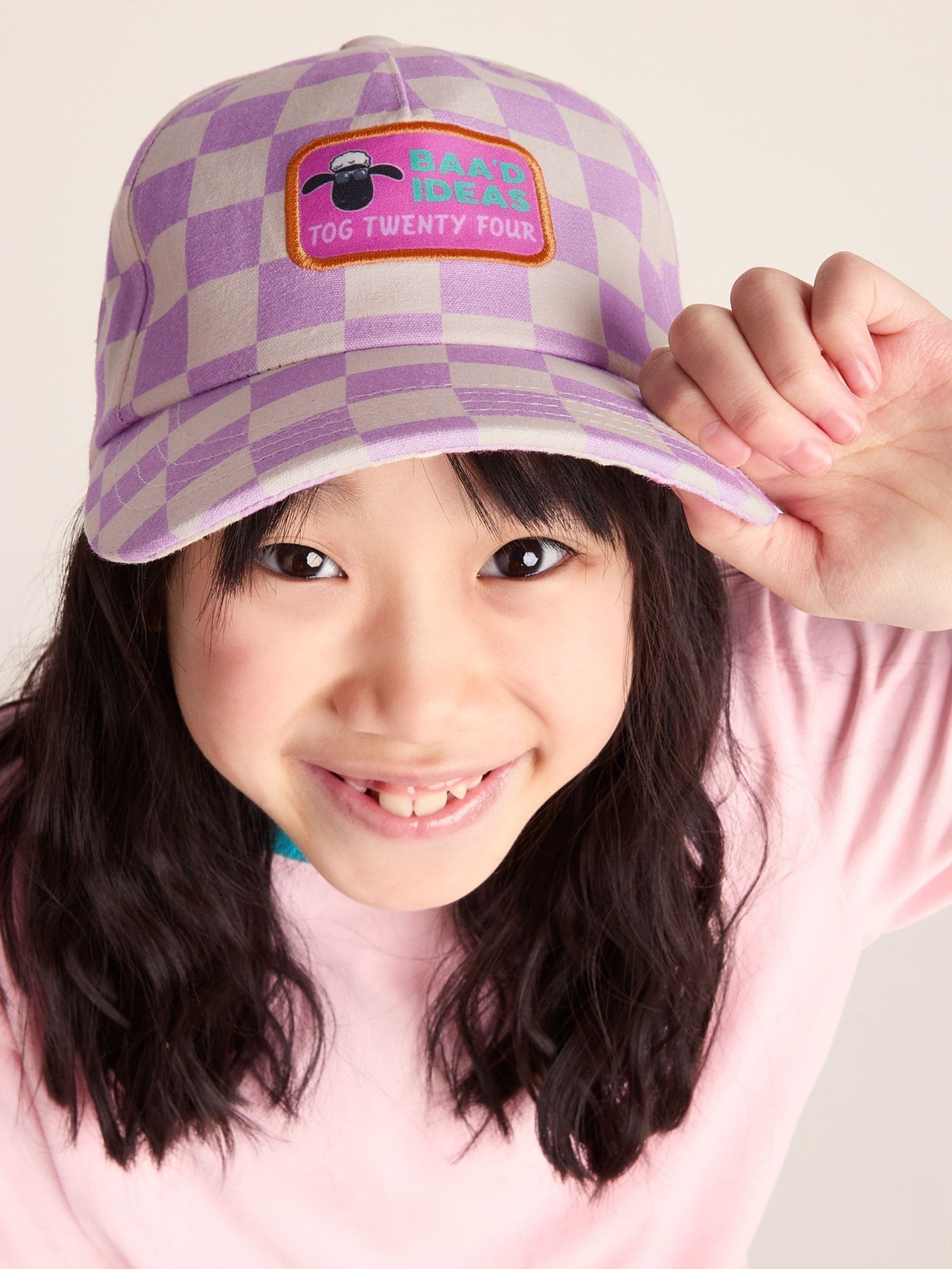 Tog24 Shaun the Sheep baseball cap for kids, imported from the UK