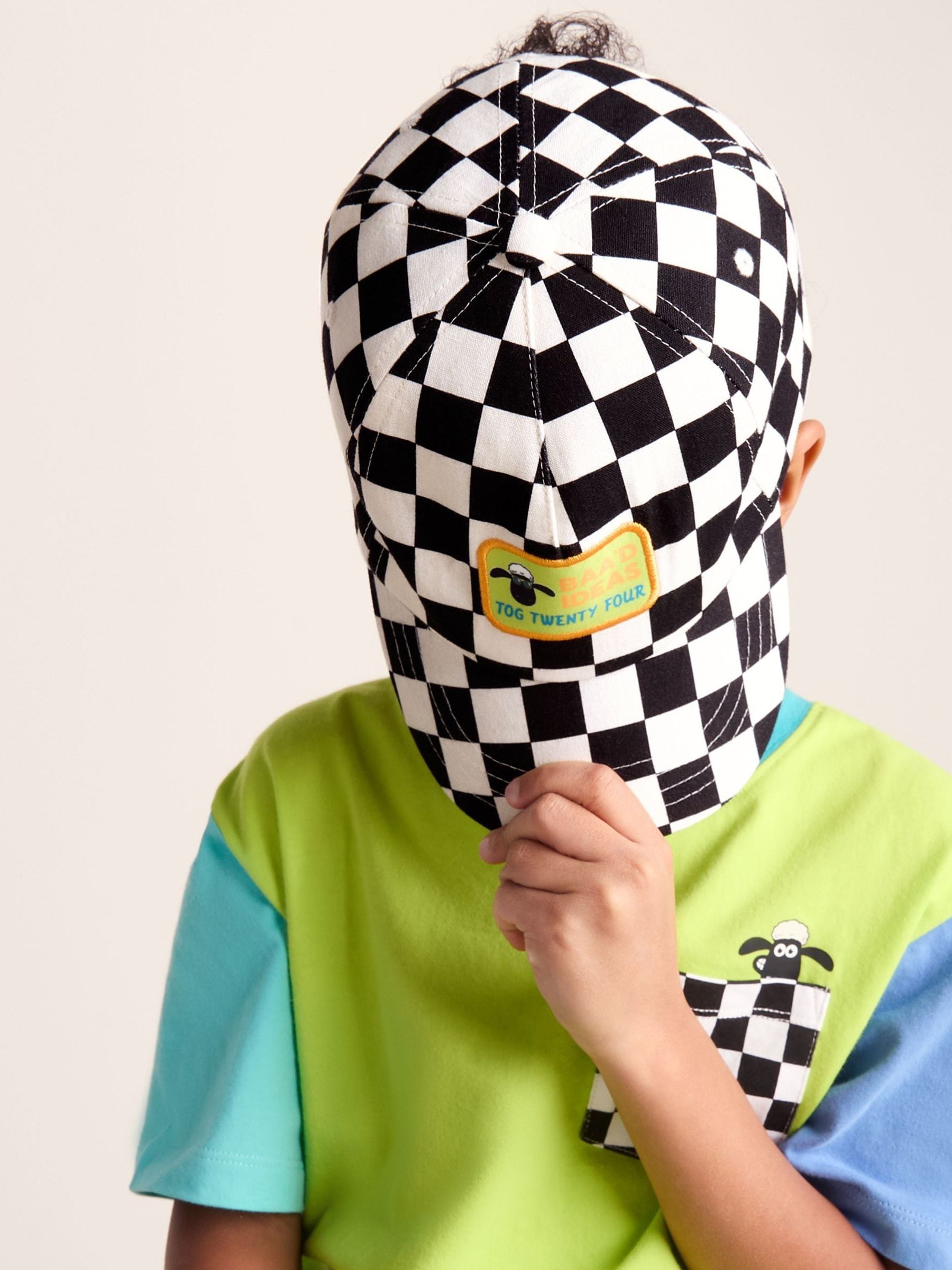 Tog24 Shaun the Sheep baseball cap for kids, imported from the UK