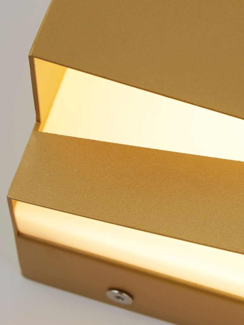 Searchlight Arran LED wall light in satin brass, 12.5x20cm (British brand)
