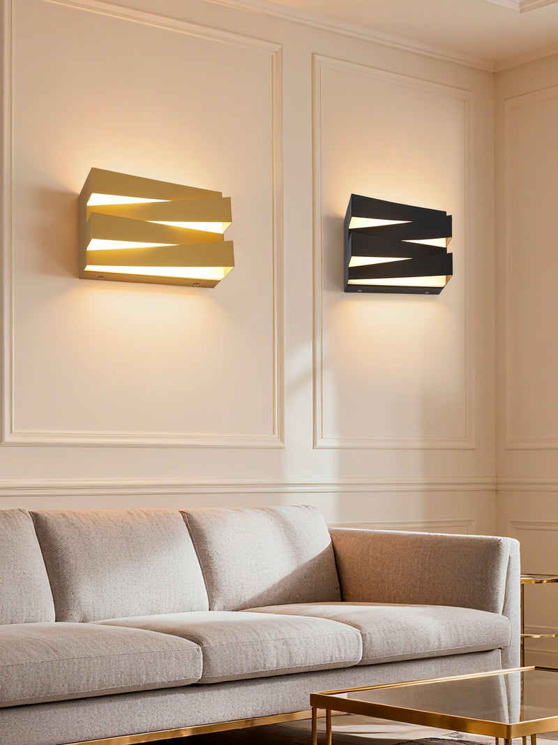 Searchlight Arran LED wall light in satin brass, 12.5x20cm (British brand)
