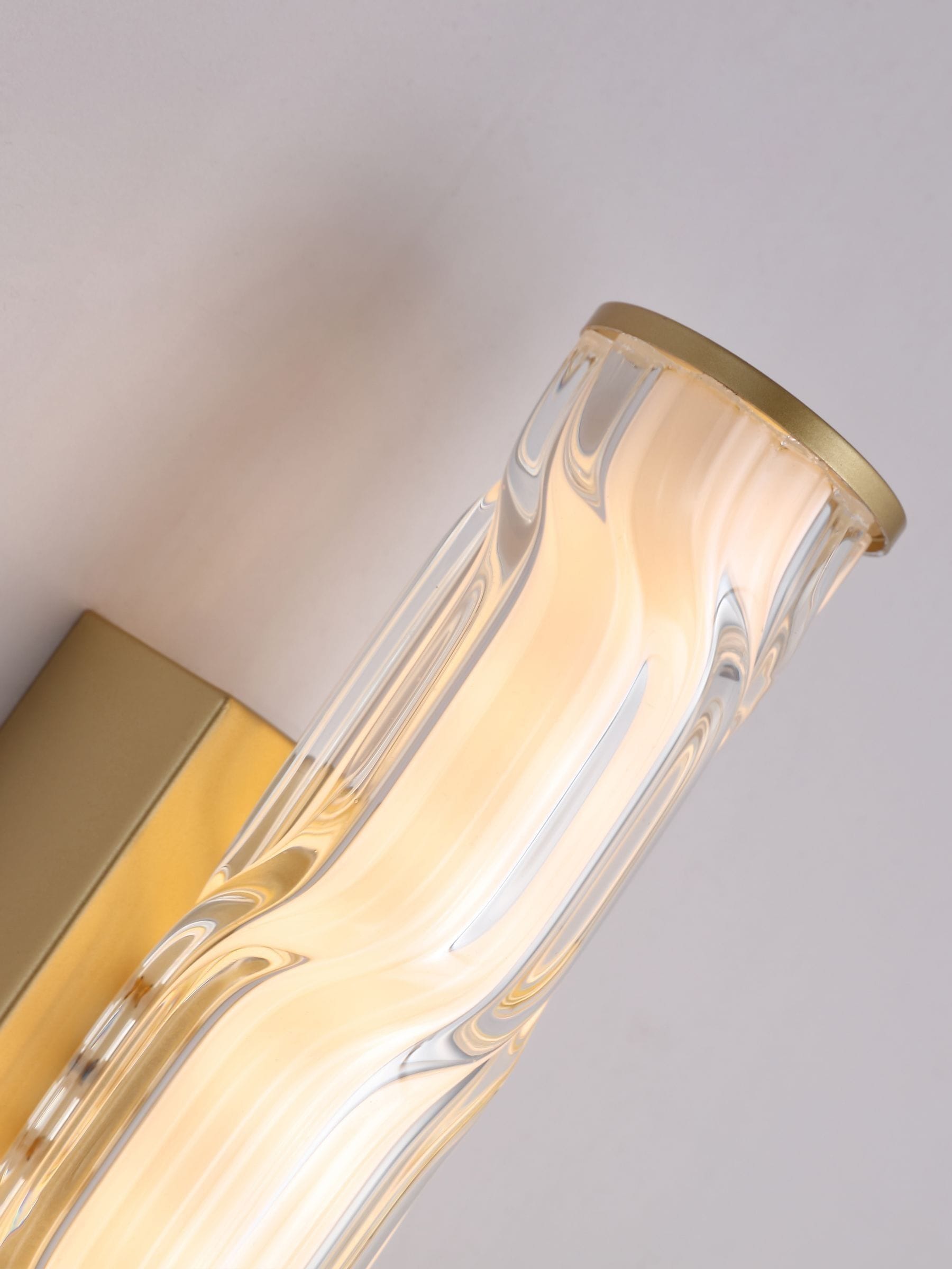 Searchlight Gold Raphie LED wall light warm glow (British brand)