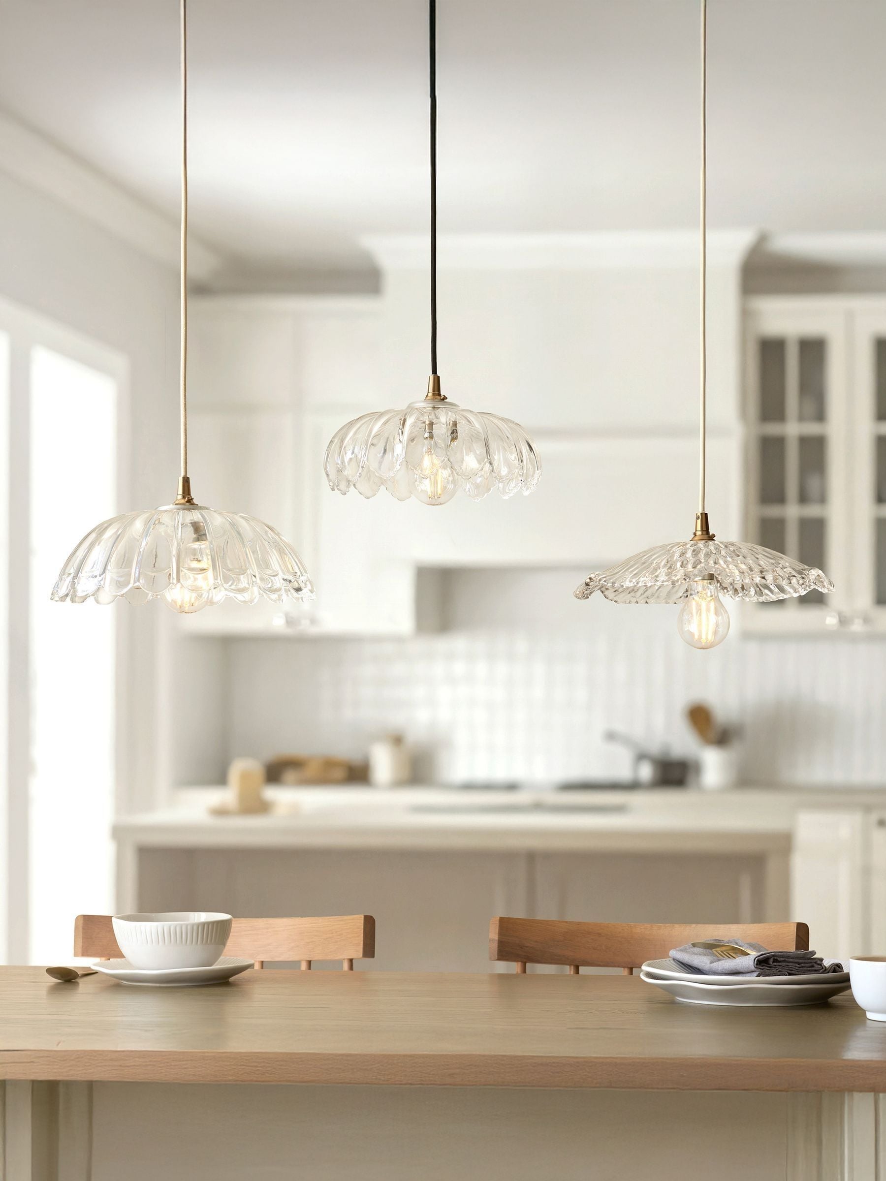 Gallery Home clear glass carnation ceiling light - British product