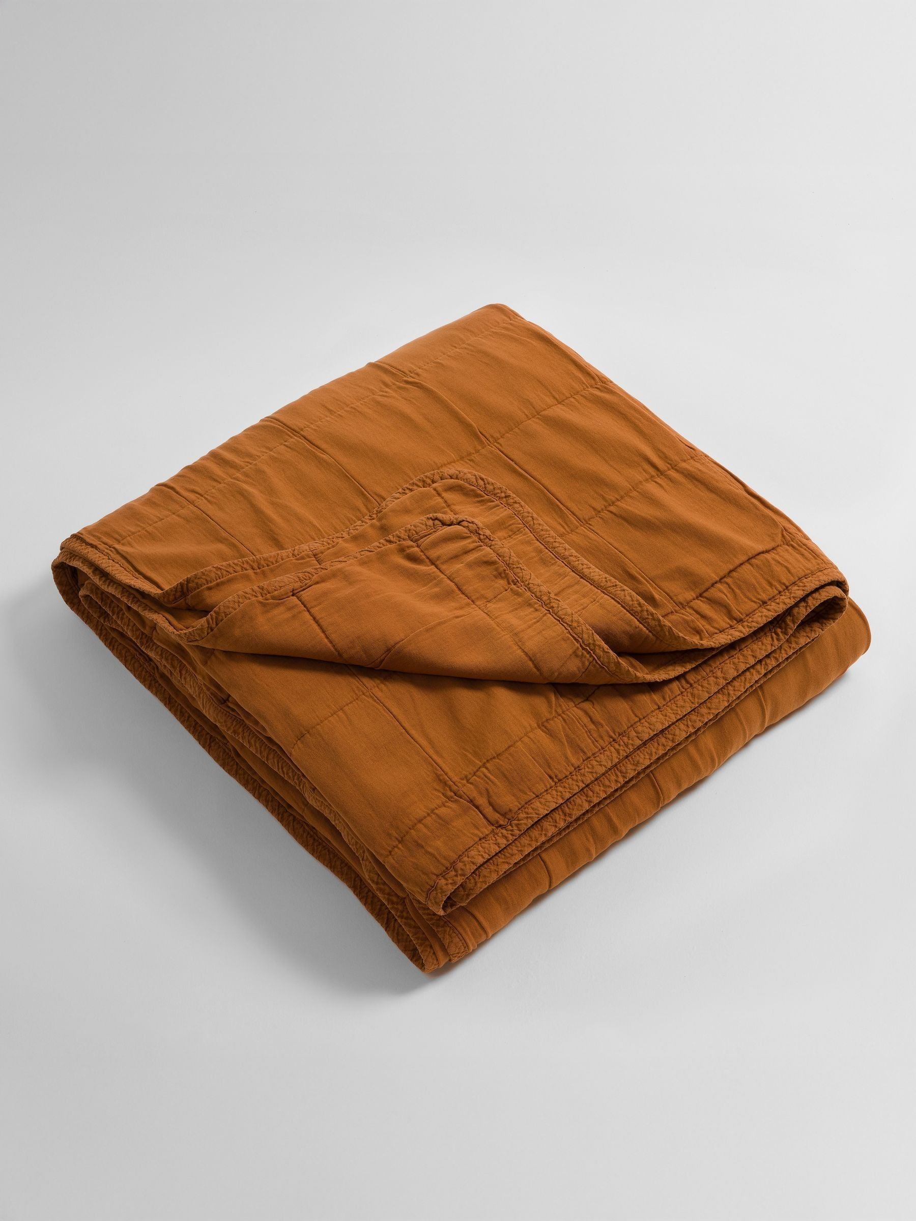 Secret Linen Store Amber Finn quilted throw (British brand)