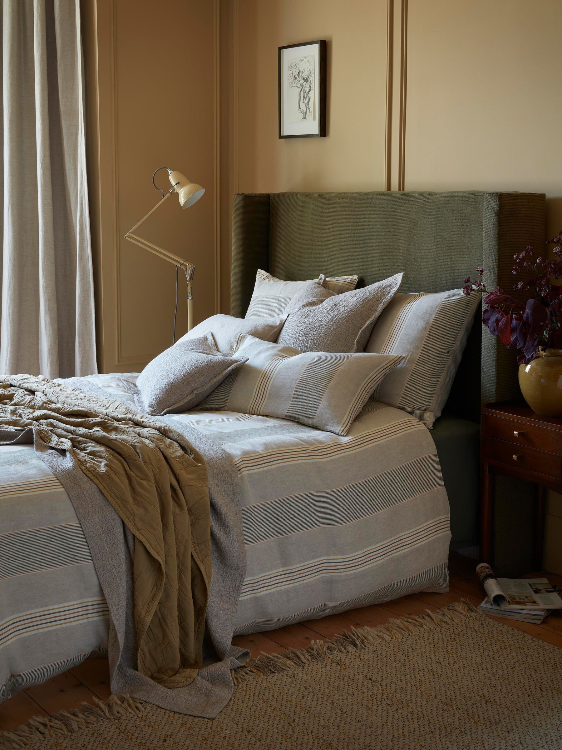 Secret Linen Store Natural Milo quilted throw 230x260cm, UK version