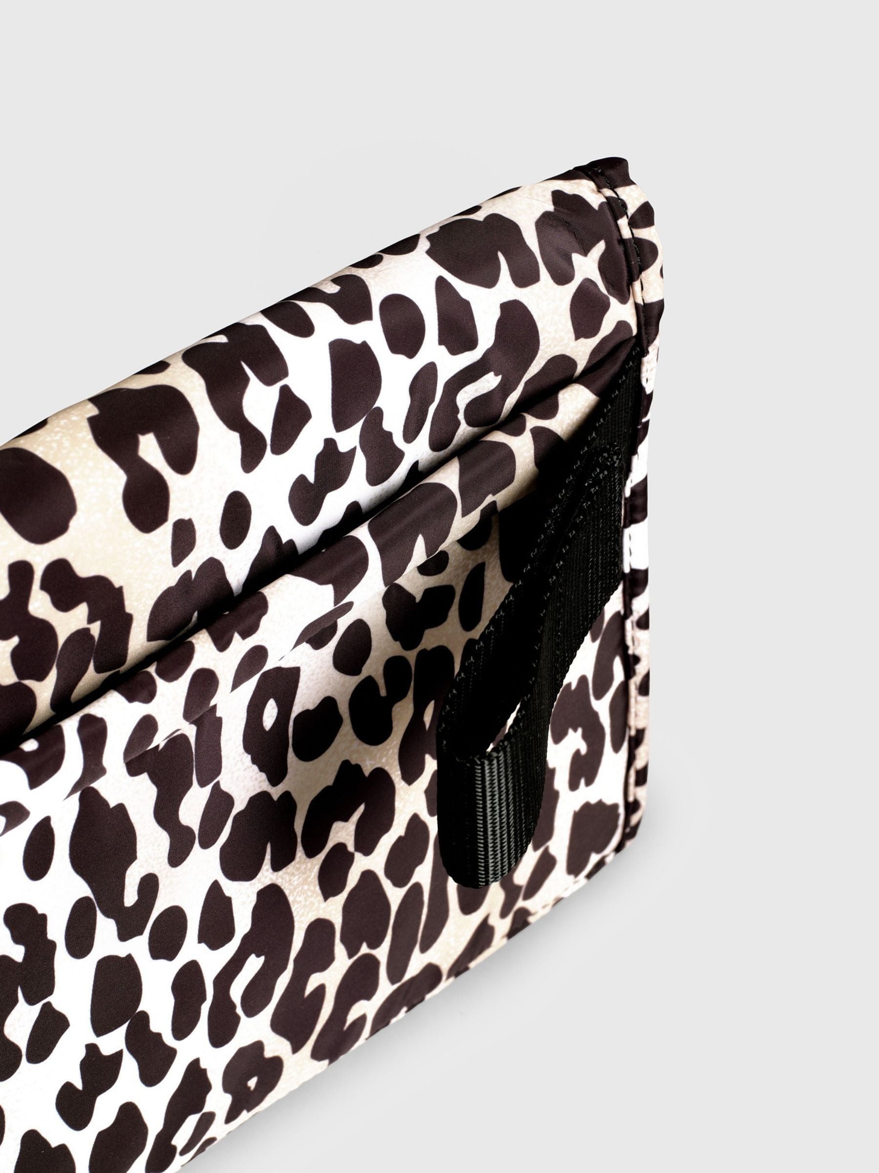 Finnson Leopard Oslo travel changing mat one size, UK version