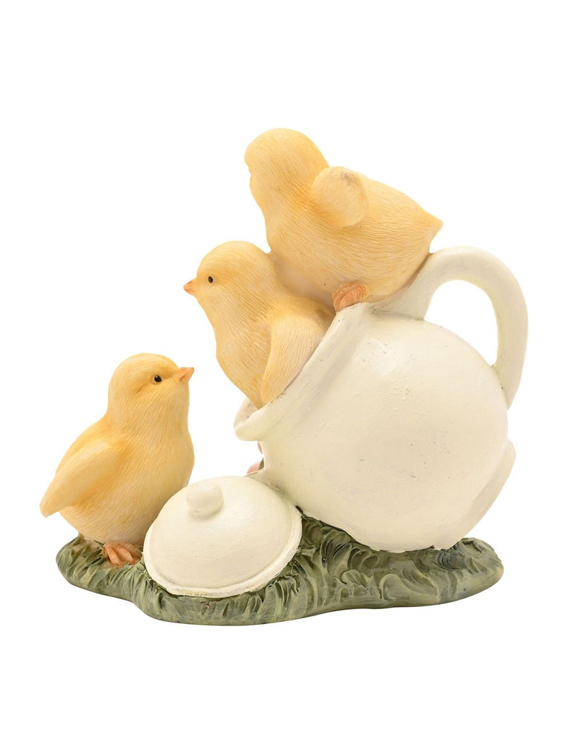 Widdop resin chick figurine 13cm tall, imported from the UK