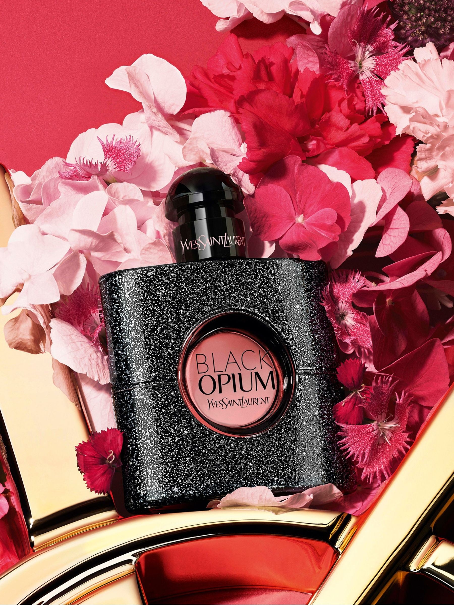 Yves Saint Laurent Black Opium Eau de Parfum 90ml gift set - British product