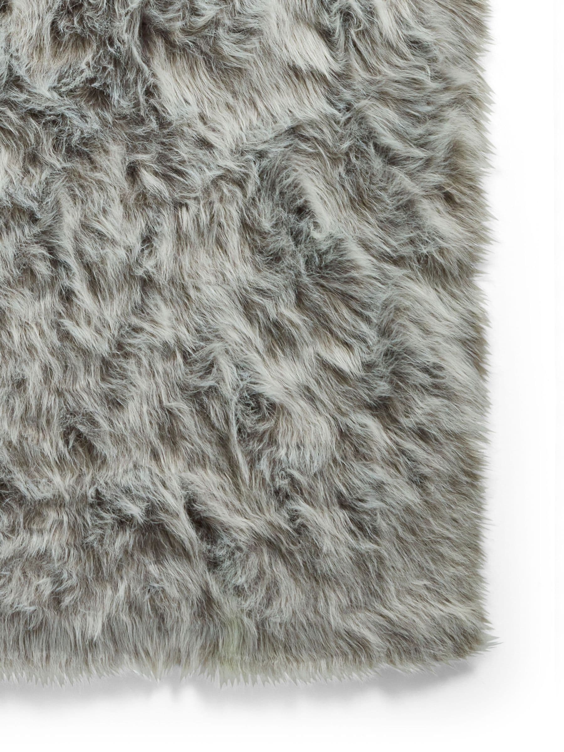 Think Rugs Polar Plush light grey shaggy rug, UK version