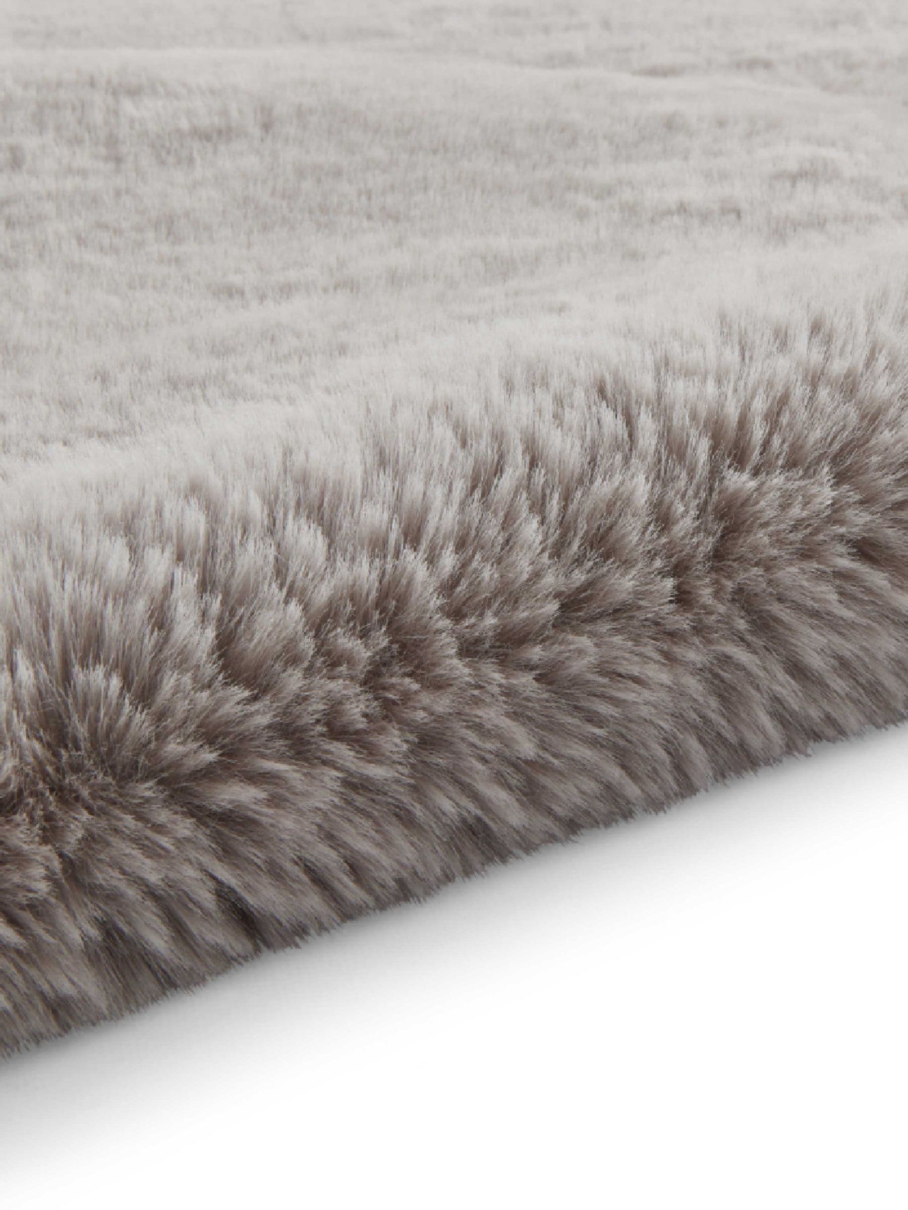 Think Rugs Super Teddy shaggy rug in silver - British product