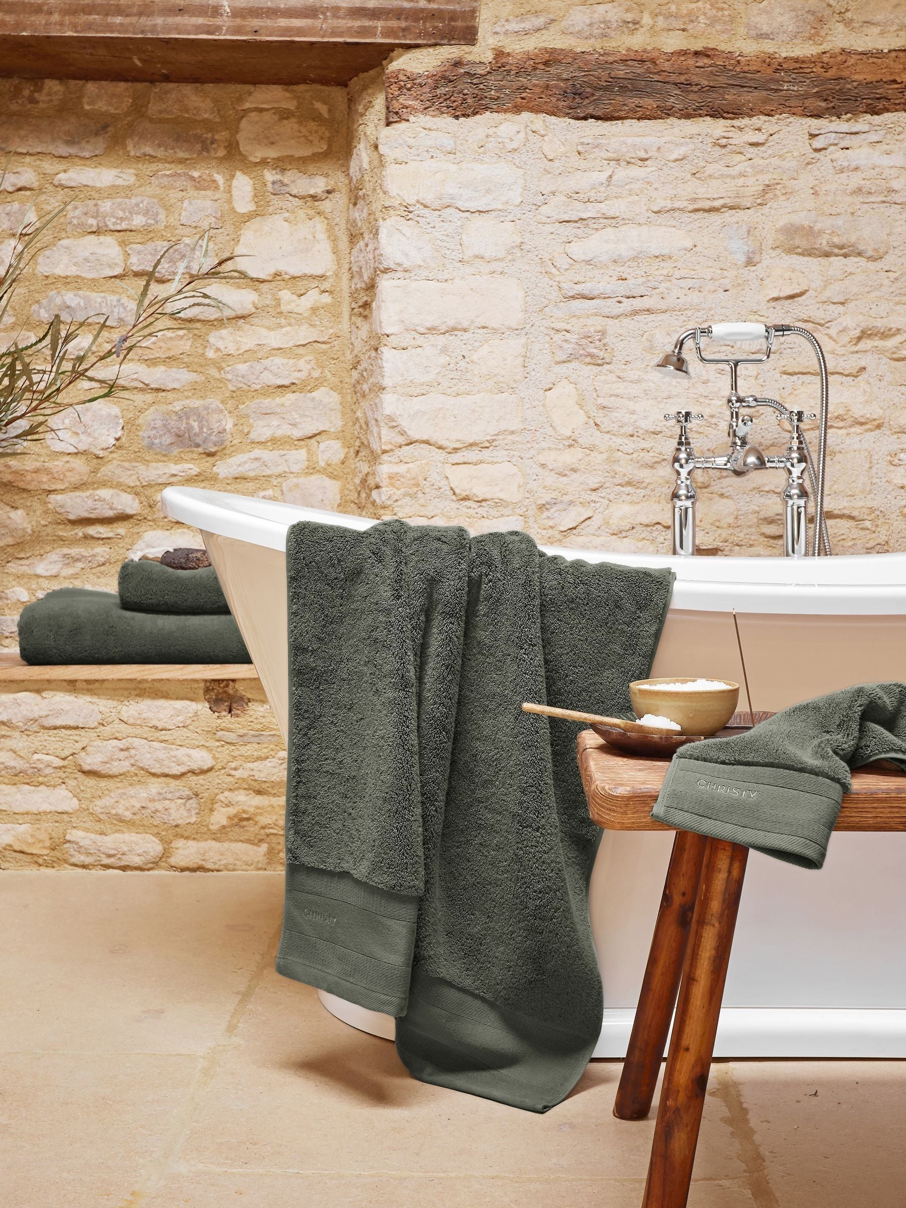 Christy Signature towel forest green 800GSM - British product