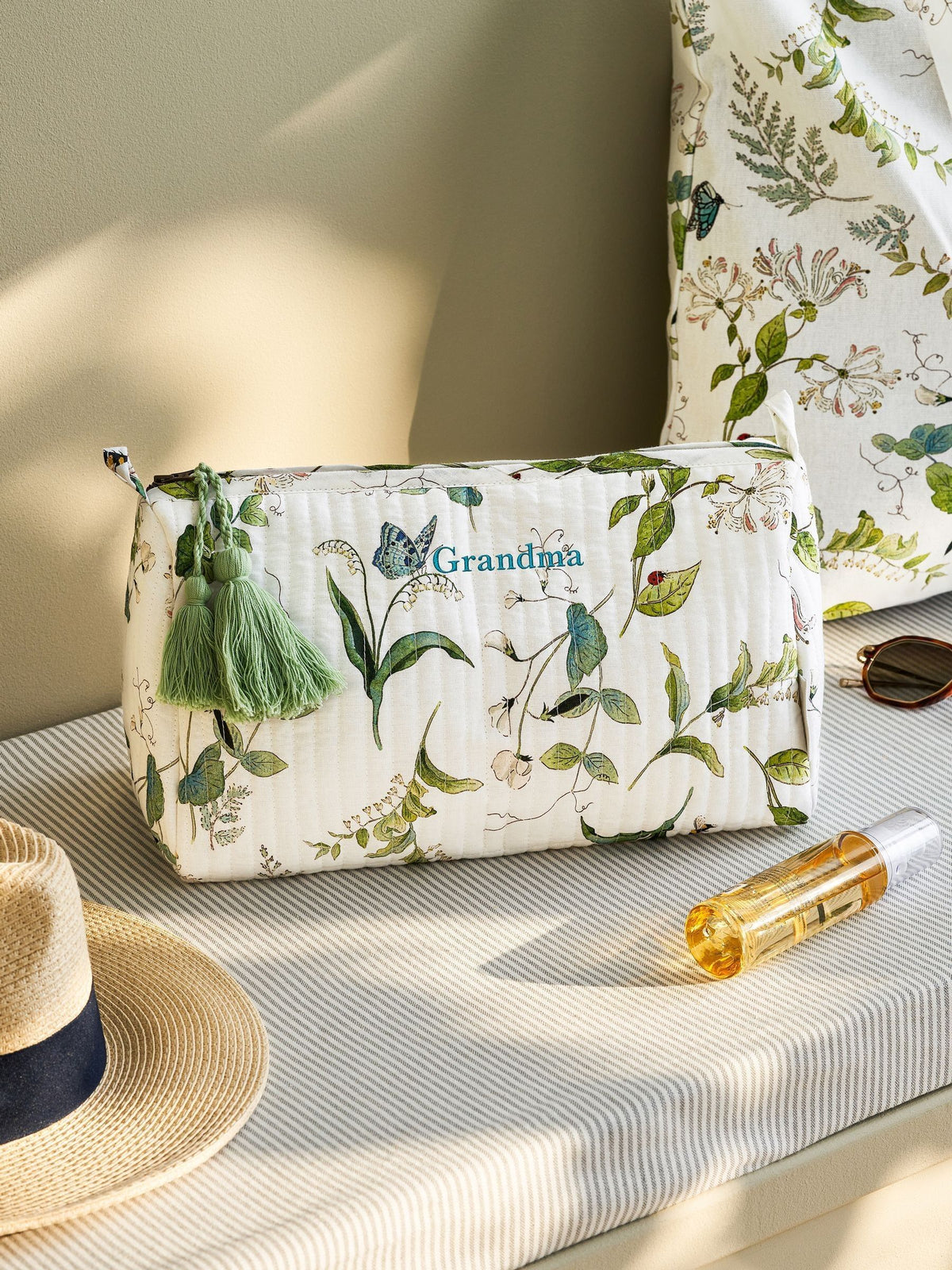 Sophie Allport Wild Floral cotton wash bag - British product