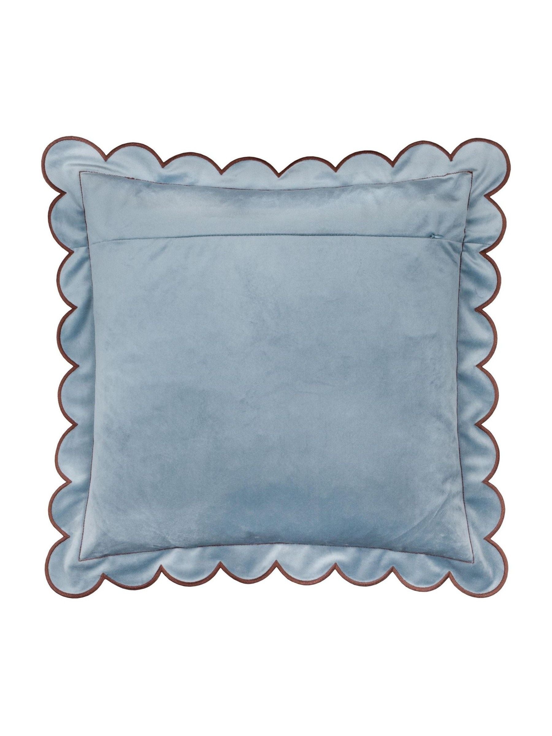 Furn Natural Les Petite Fleurs gingham cushion 30x50cm, UK version
