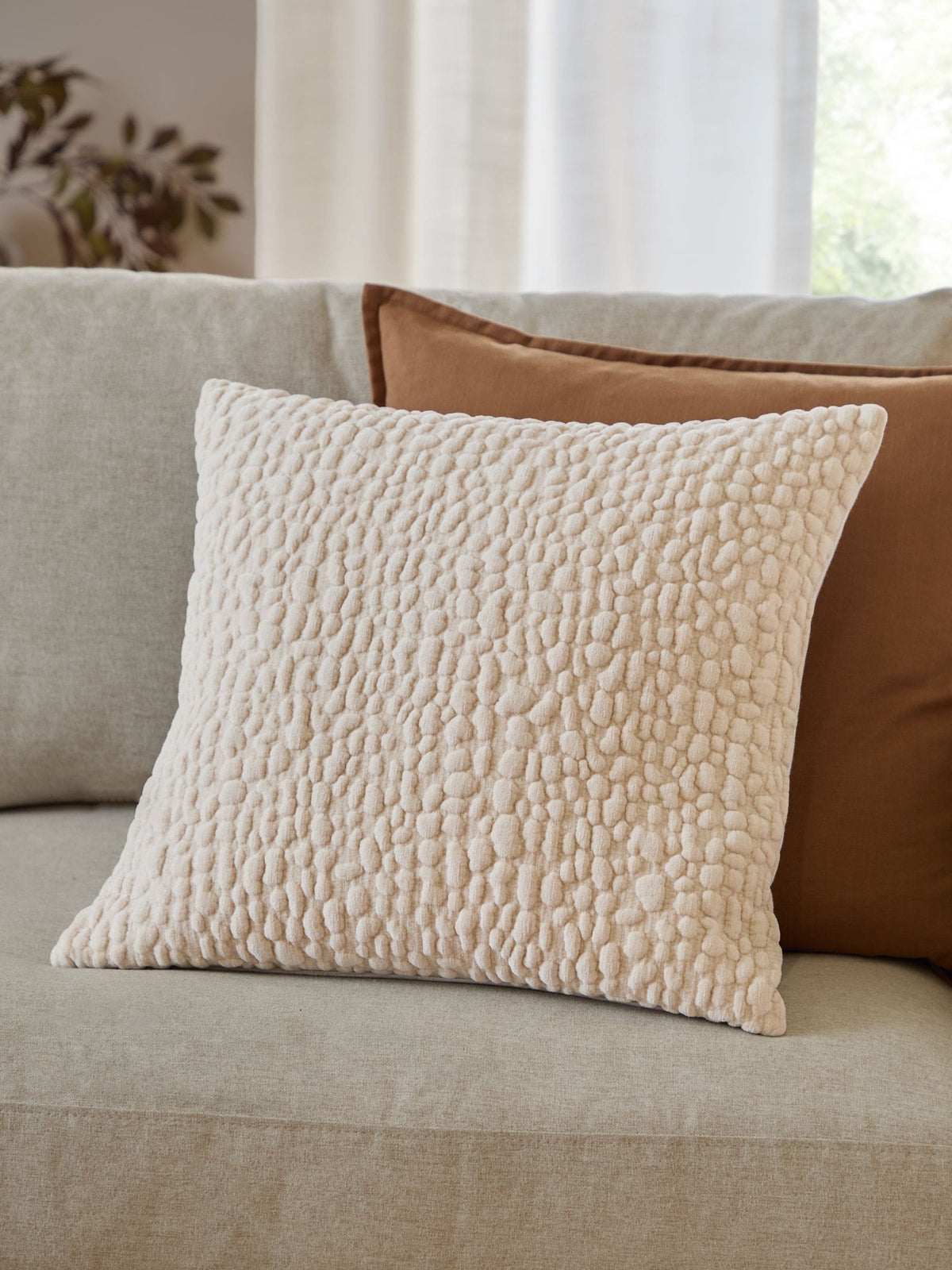 Yard natural pebble textured chenille cushion 45x45 - British product
