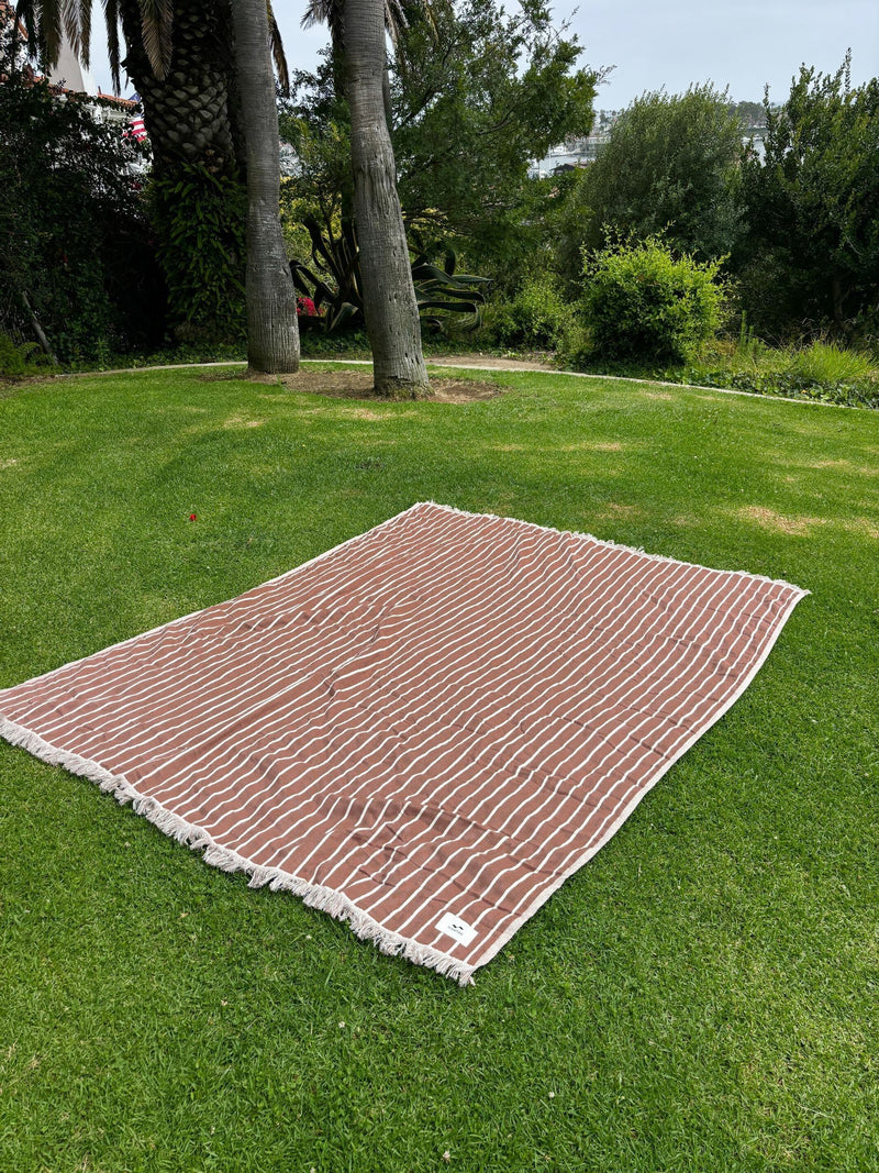 SlowTide Green Koko Cotton Driftweave Picnic Blanket