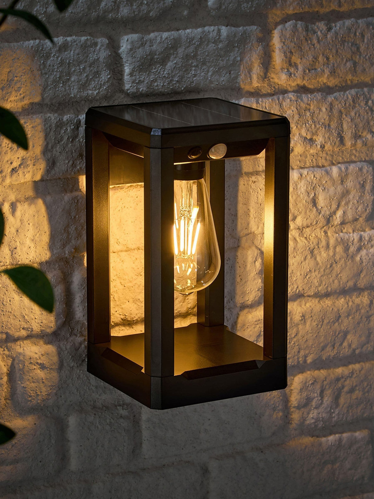 Lights4fun black solar outdoor wall light with sensor (British brand)