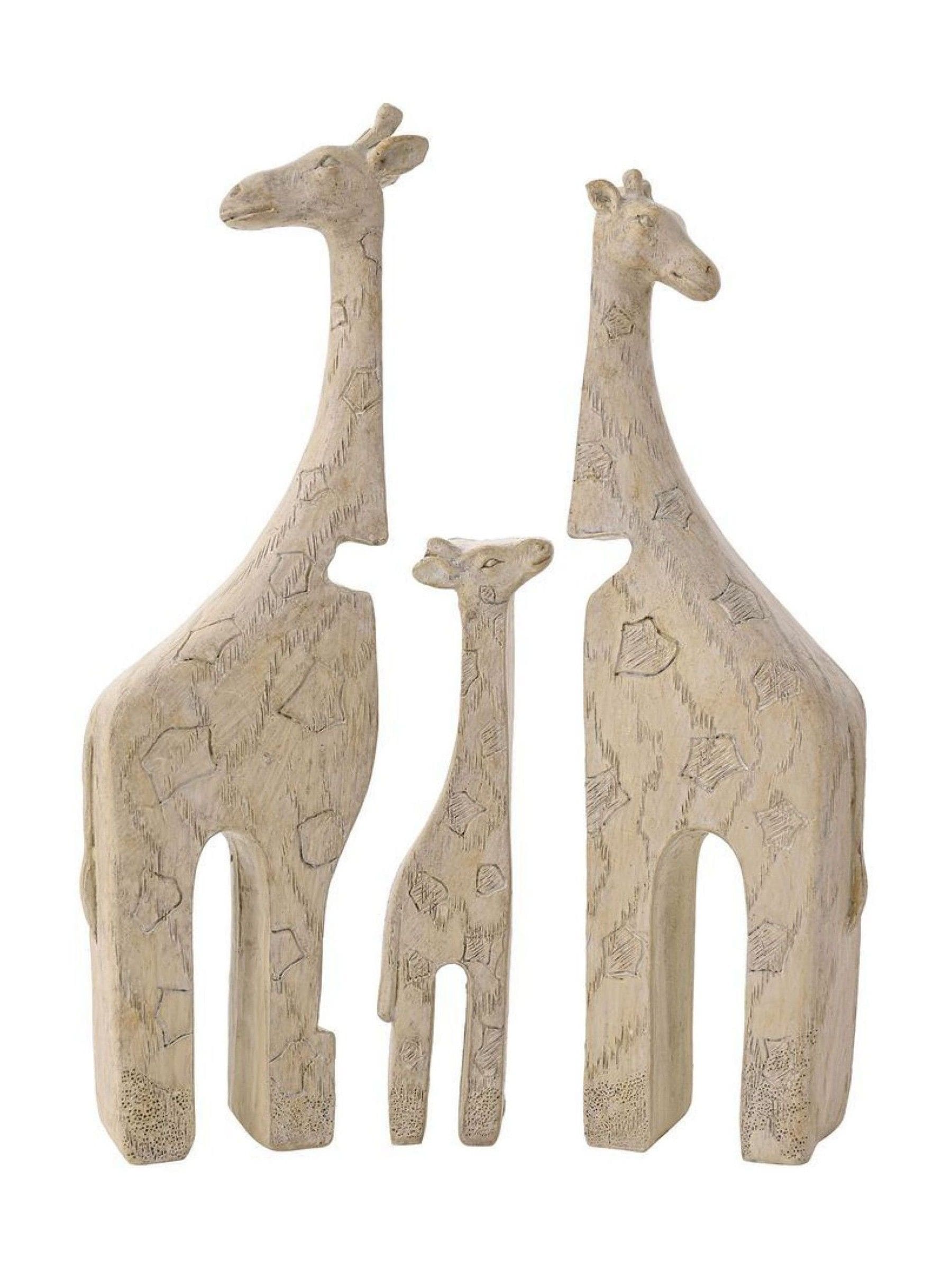 Widdop off white giraffe family ornament 19cm, UK version