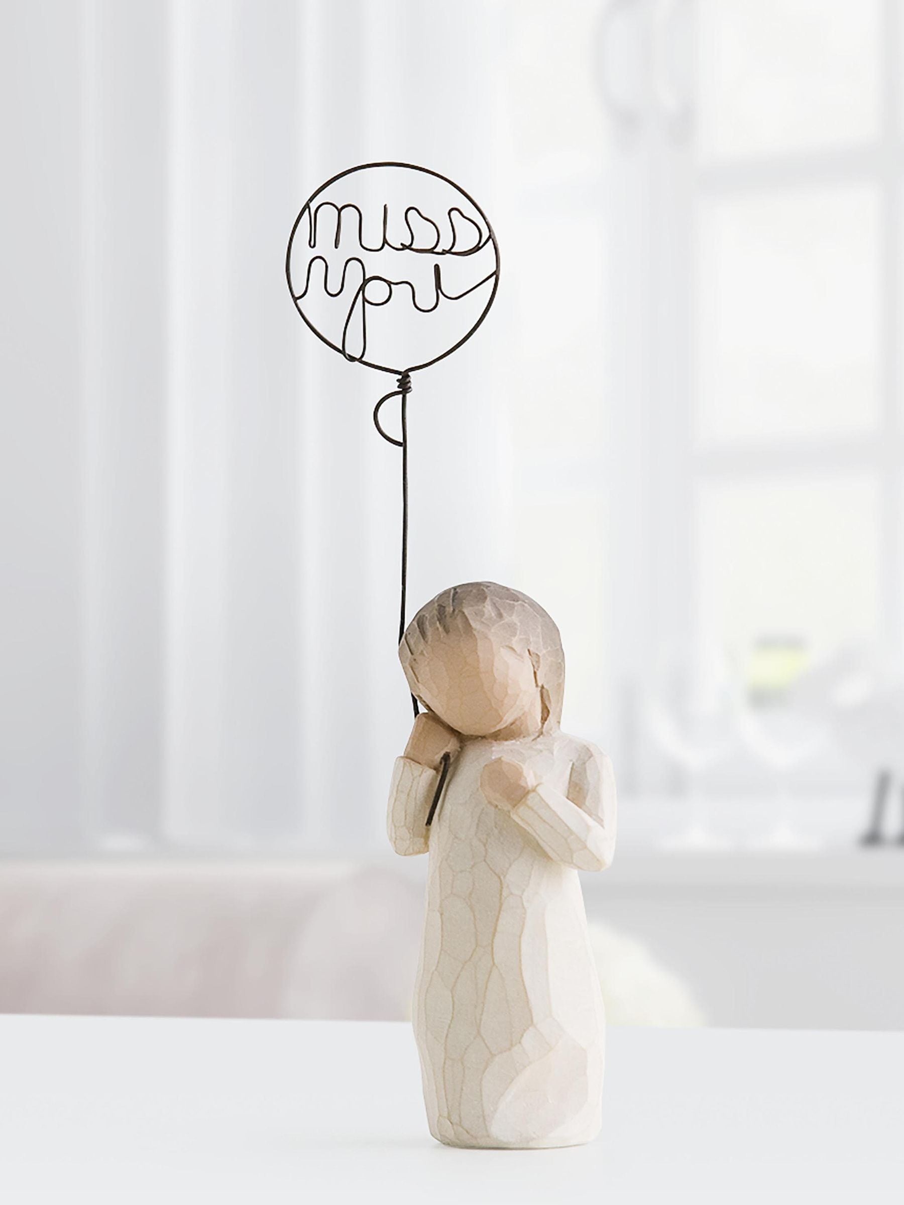 Willow Tree Off White Miss You figurine 14cm (British brand)