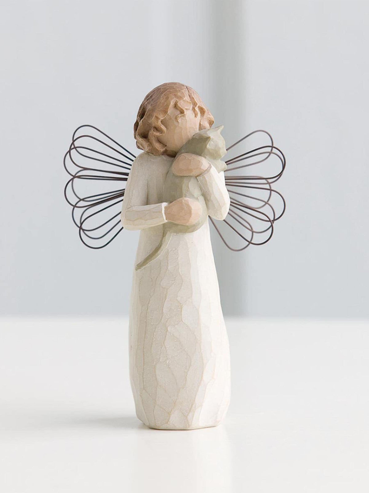 Willow Tree Off White Affection Angel figurine 13cm, UK version