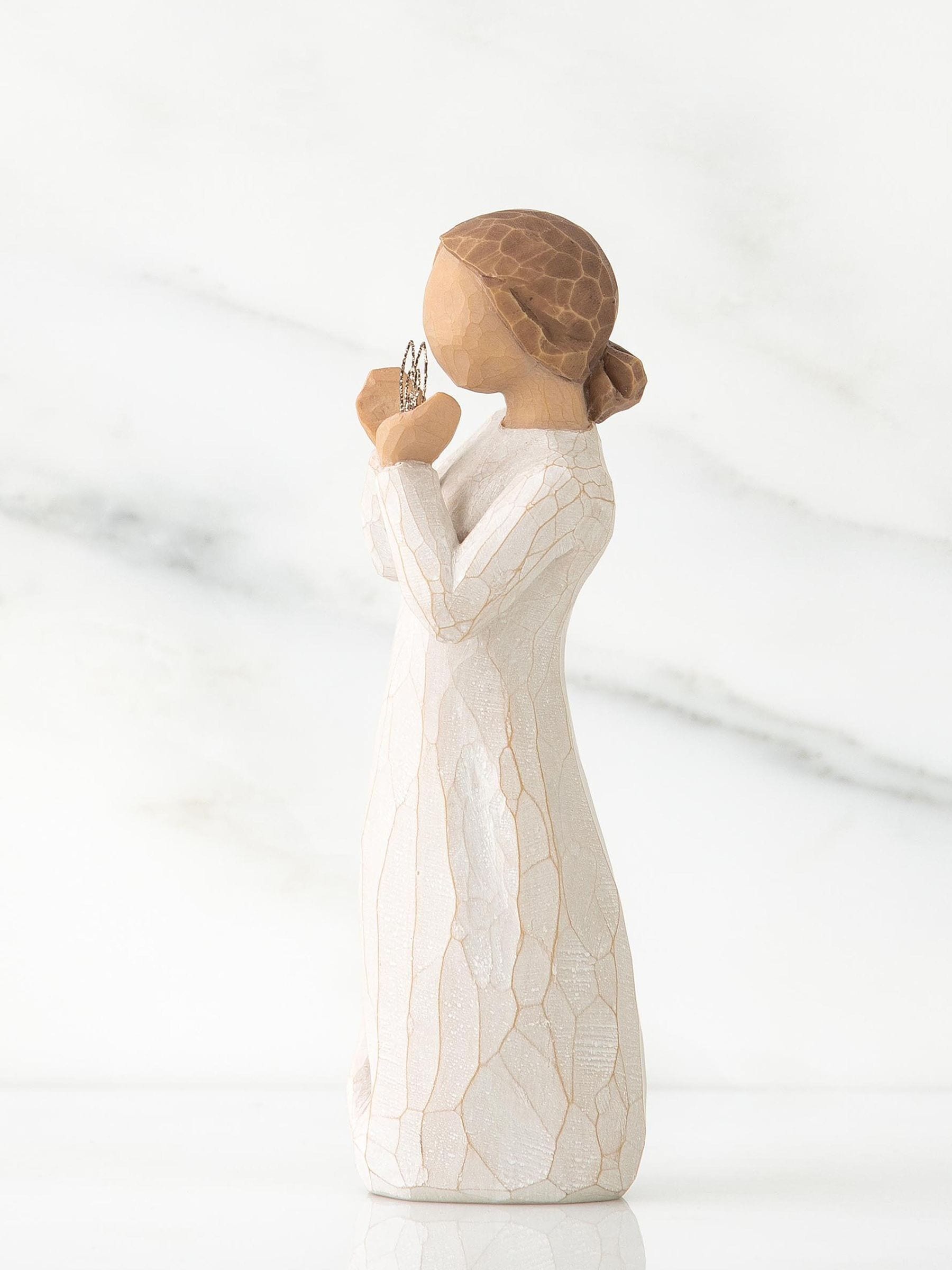 Willow Tree Off White Lots of Love figurine 14cm (British brand)