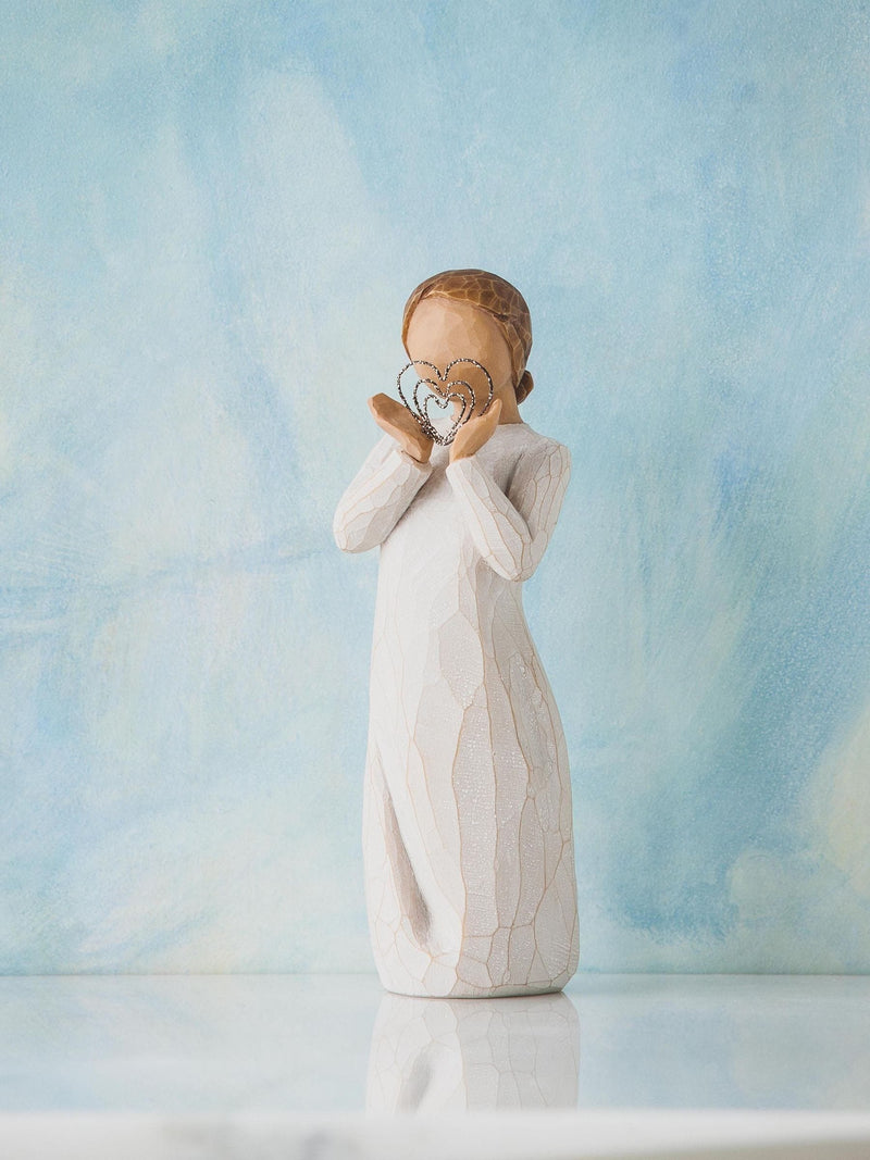 Willow Tree Off White Lots of Love figurine 14cm (British brand)