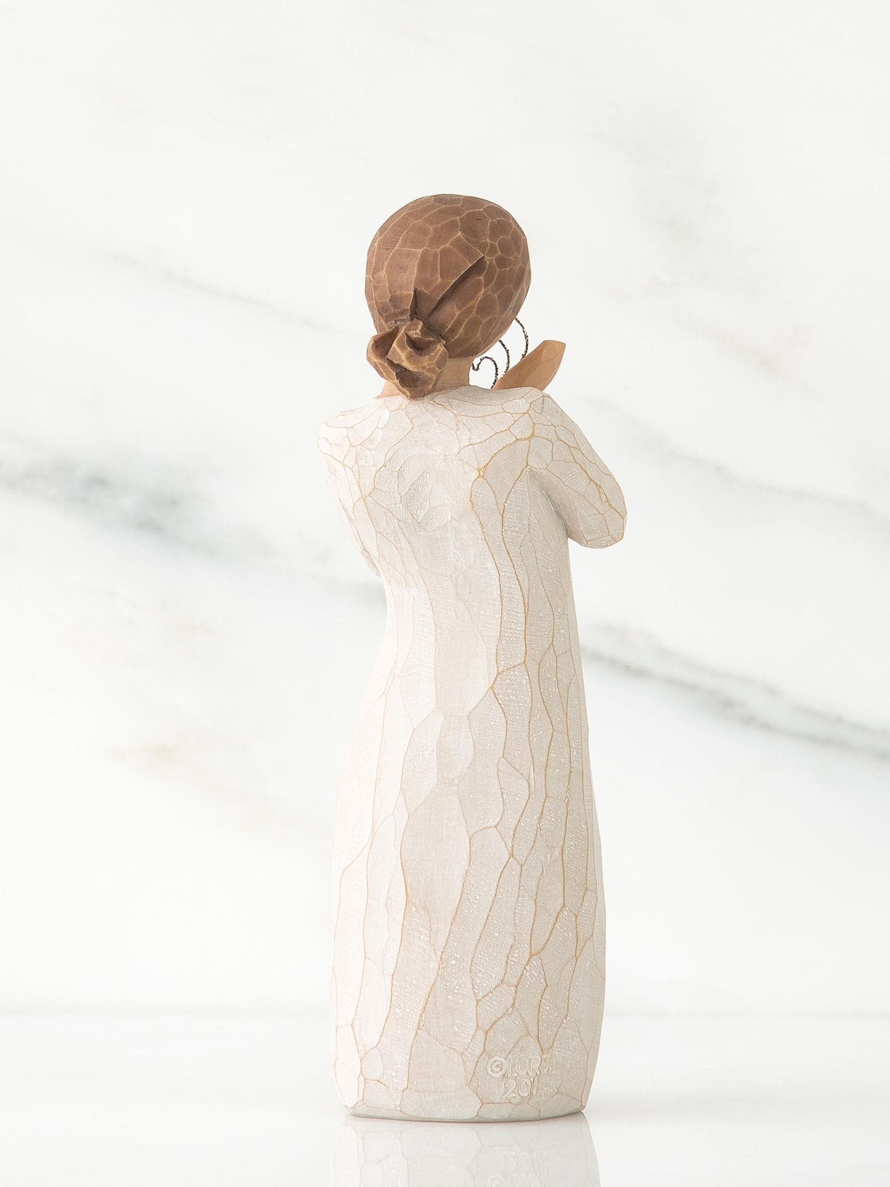 Willow Tree Off White Lots of Love figurine 14cm (British brand)