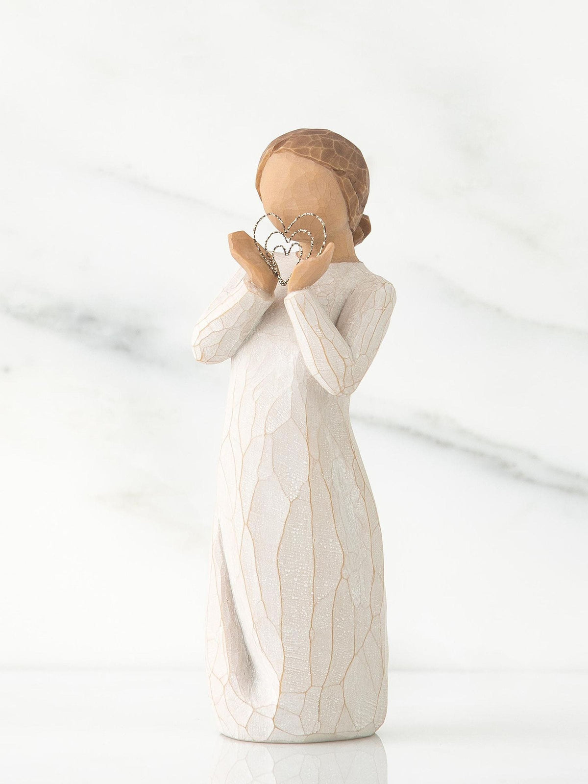 Willow Tree Off White Lots of Love figurine 14cm (British brand)