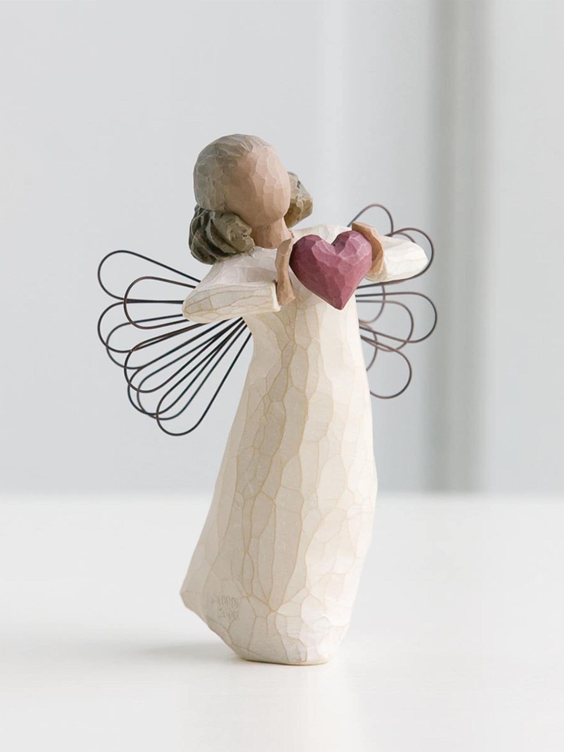 Willow Tree figurine Off White With Love 13.5cm, UK version