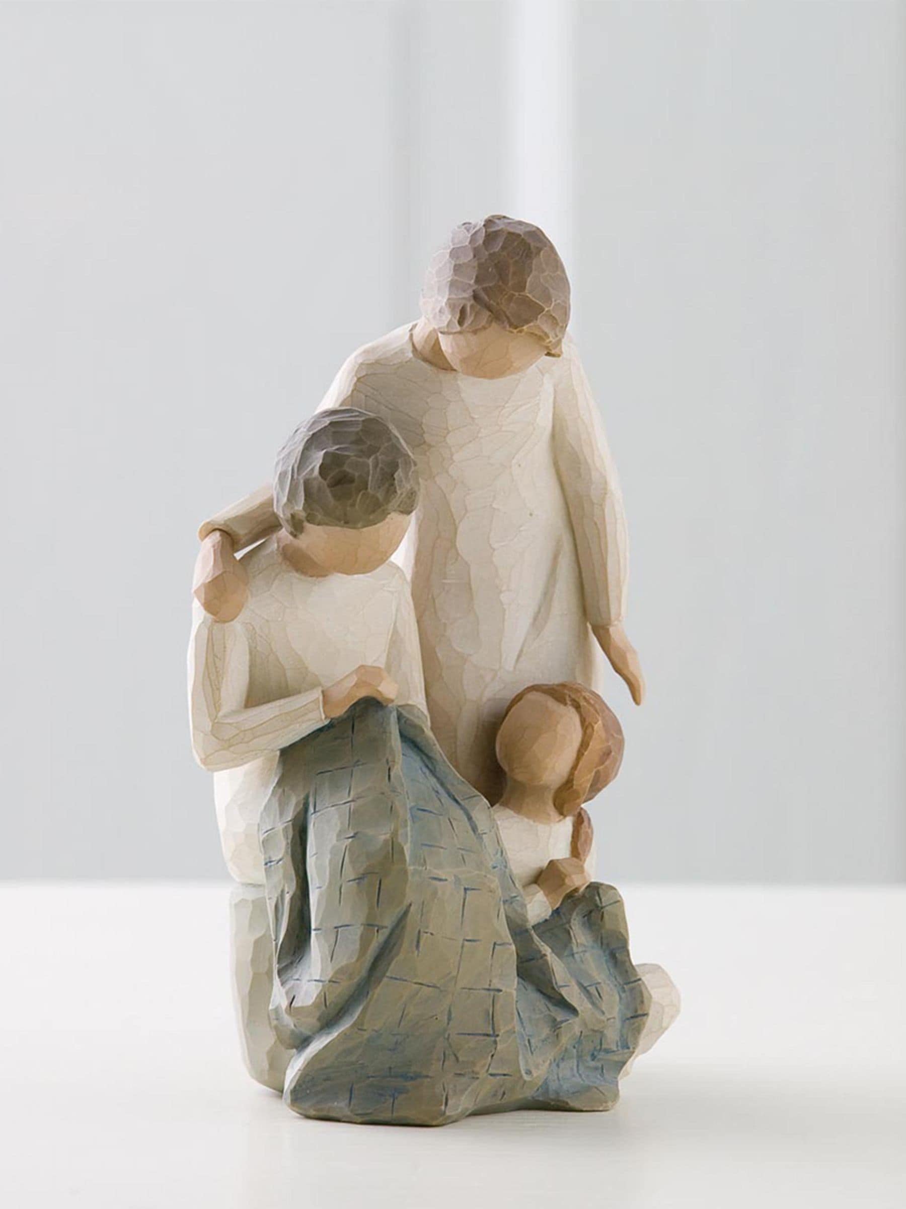 Willow Tree Generations figurine off white - British product