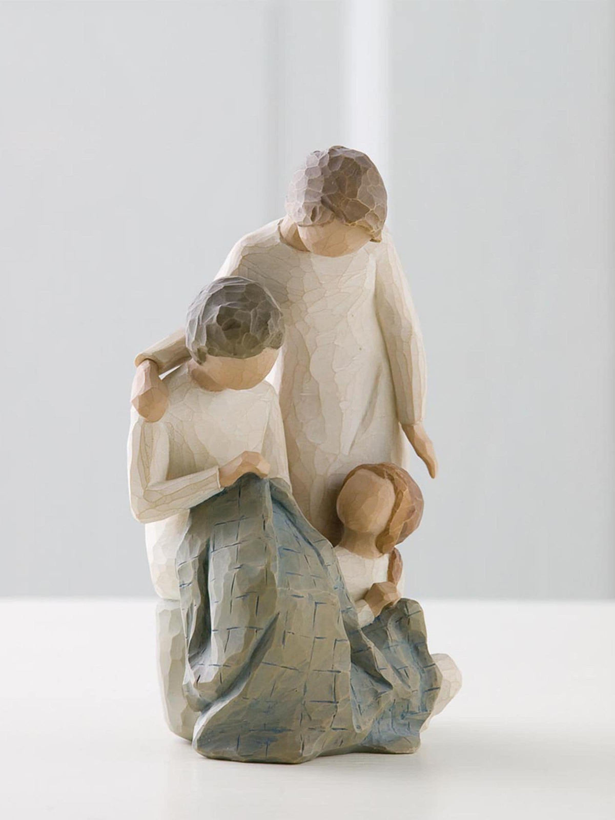 Willow Tree Generations figurine off white - British product