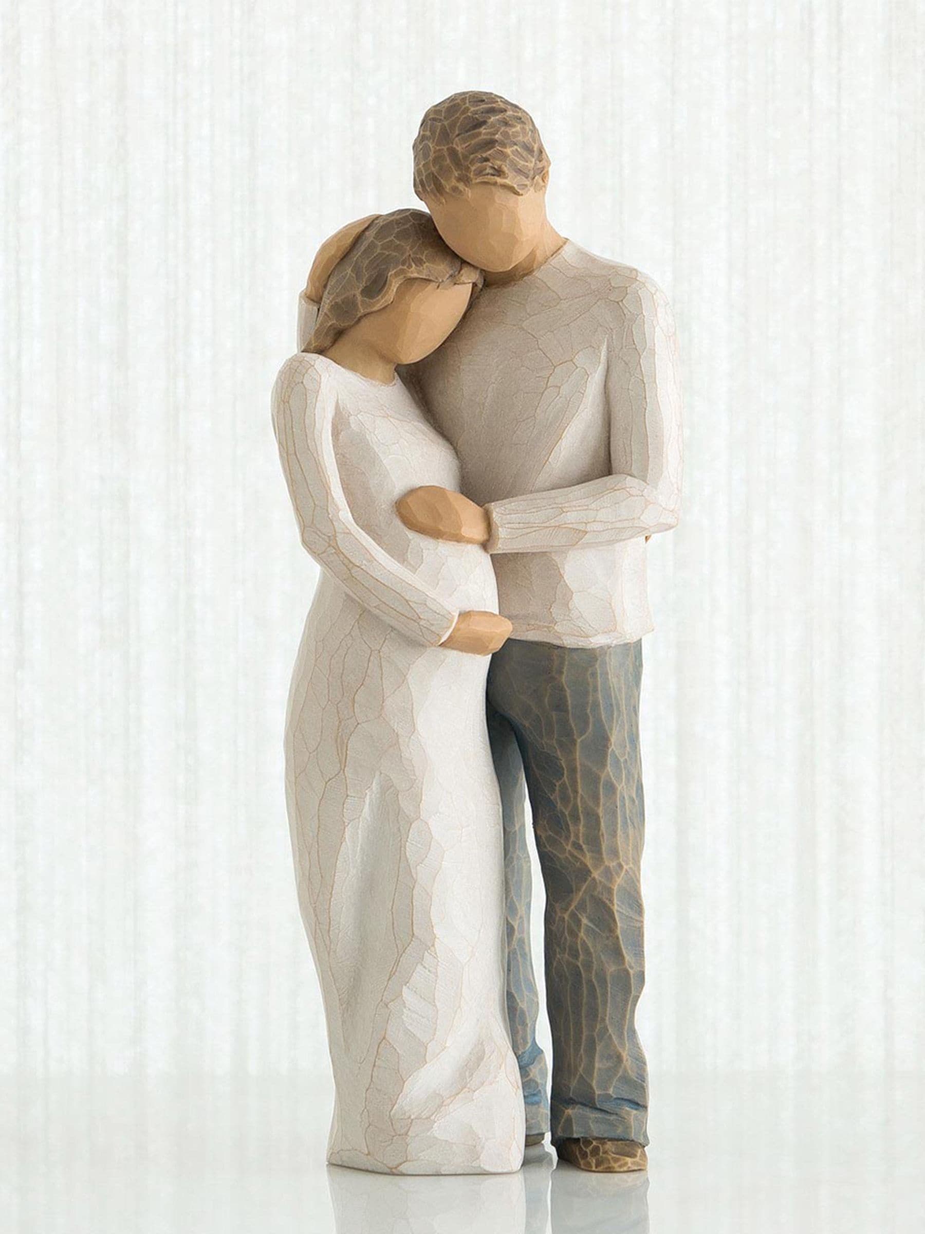 Willow Tree off white home figurine 22cm - British product