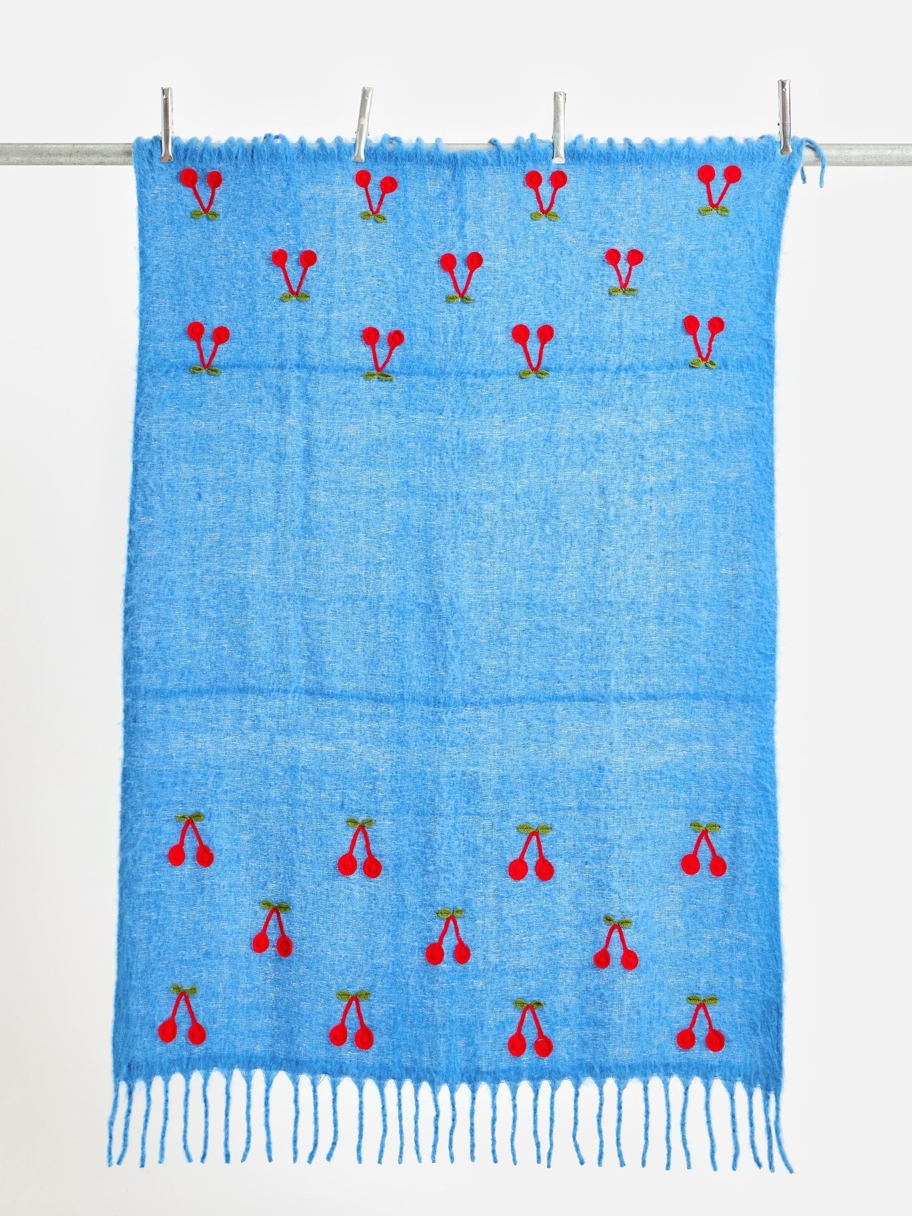 Oliver Bonas blue crochet cherries throw 170x130cm - British product