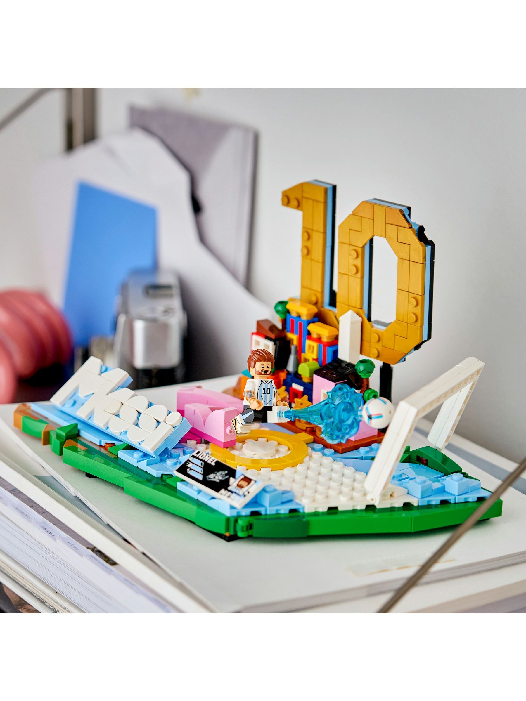 LEGO Lionel Messi football display set minifigure (British brand)