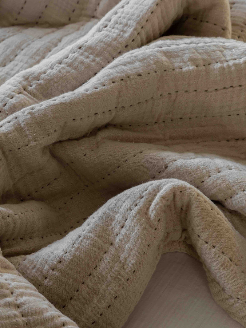 Gallery Home bedspread taupe truffle stitched gauze 260x240cm, UK version
