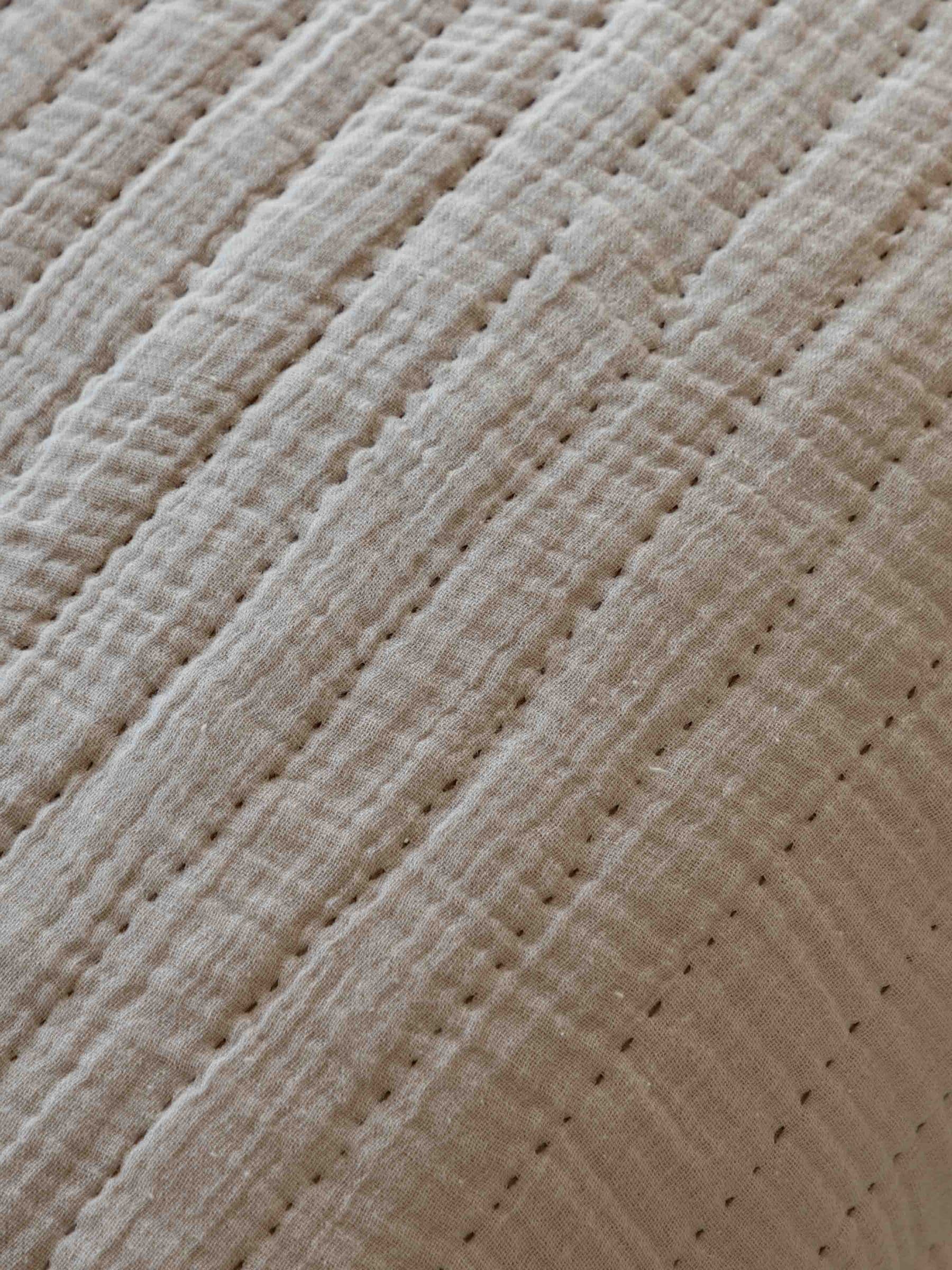 Gallery Home bedspread taupe truffle stitched gauze 260x240cm, UK version
