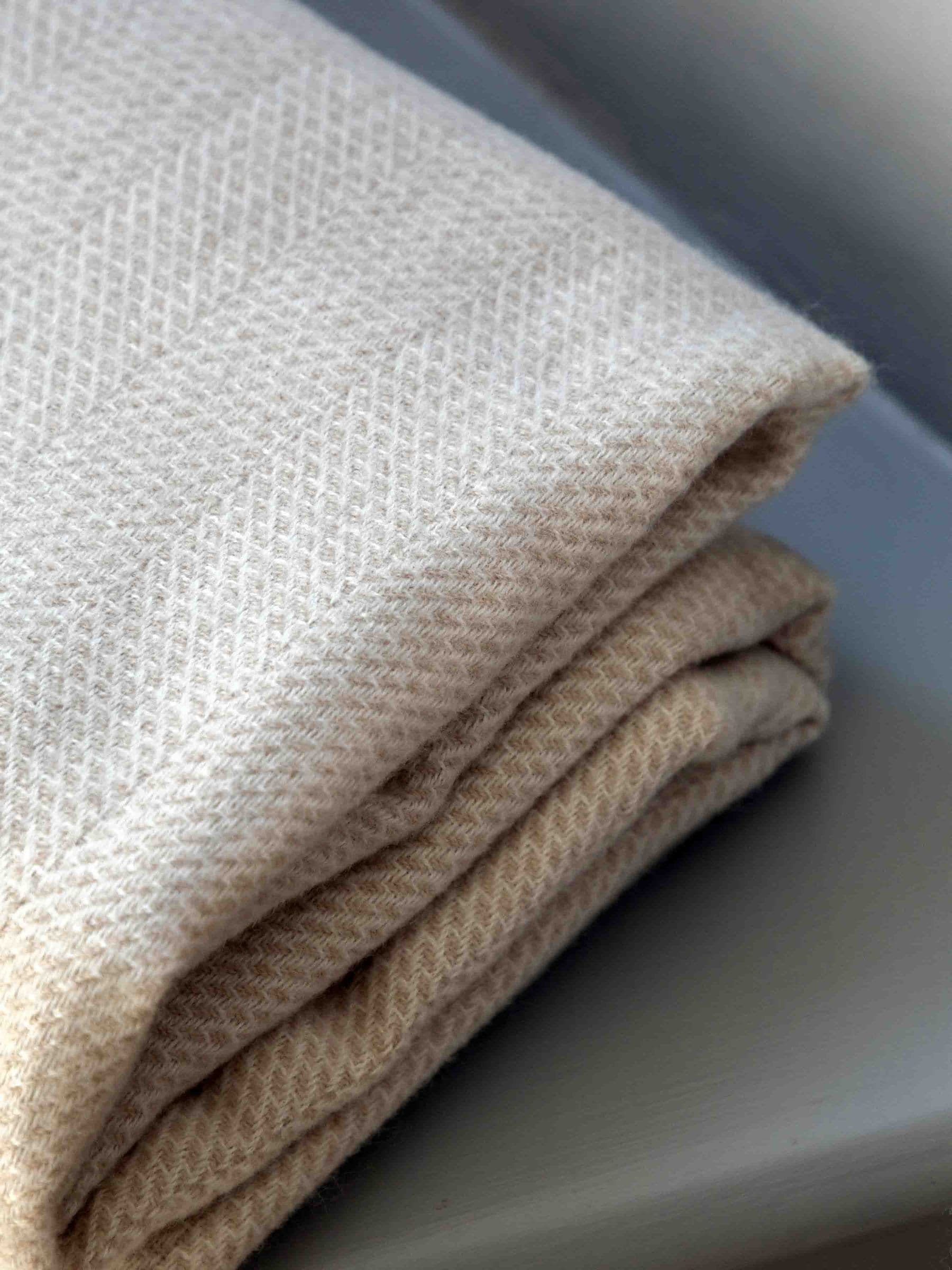 Gallery Home herringbone tassel throw 1300x1700mm (British brand)