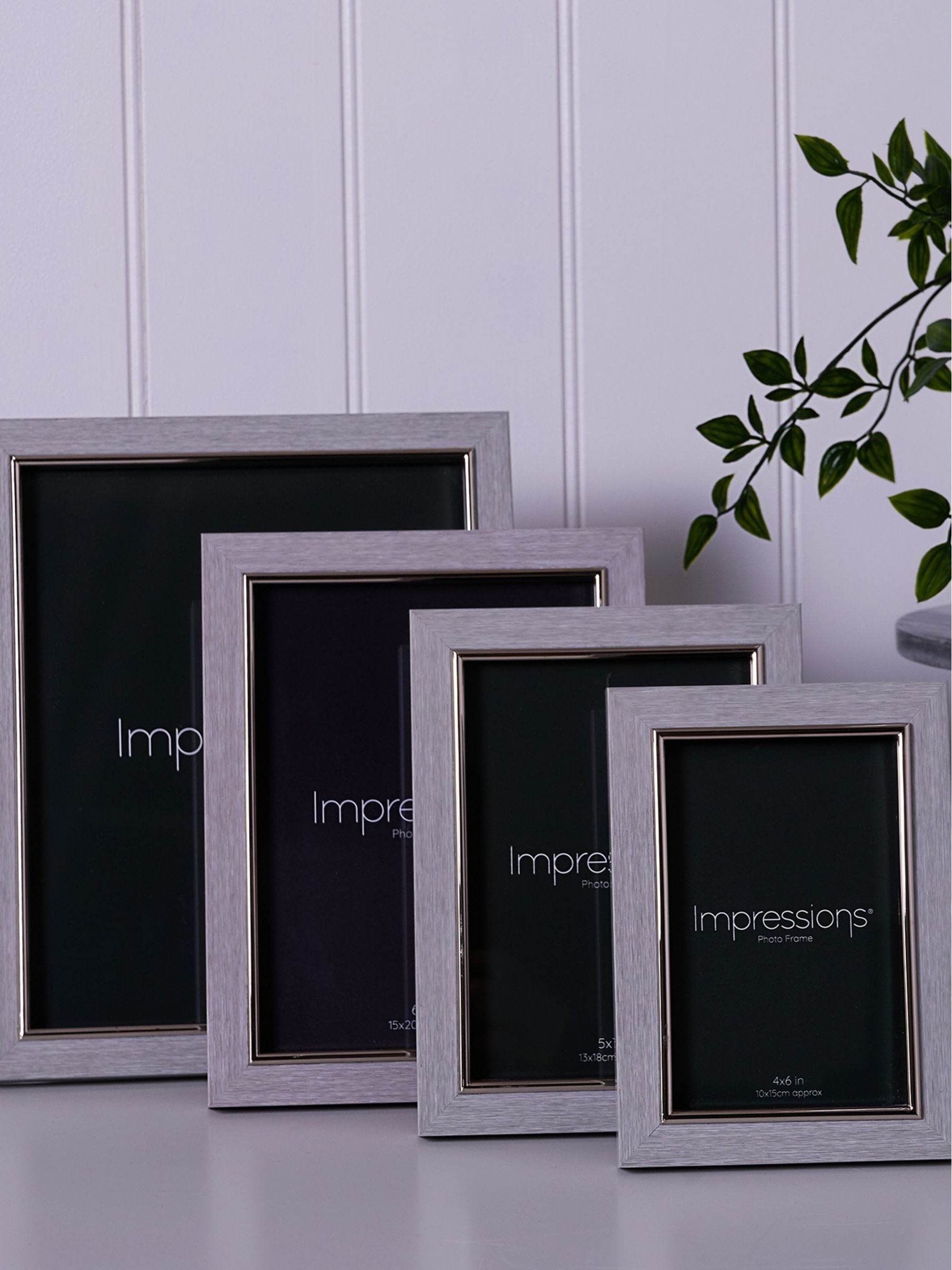 Widdop grey faux wood photo frame 5x7 inch (British brand)