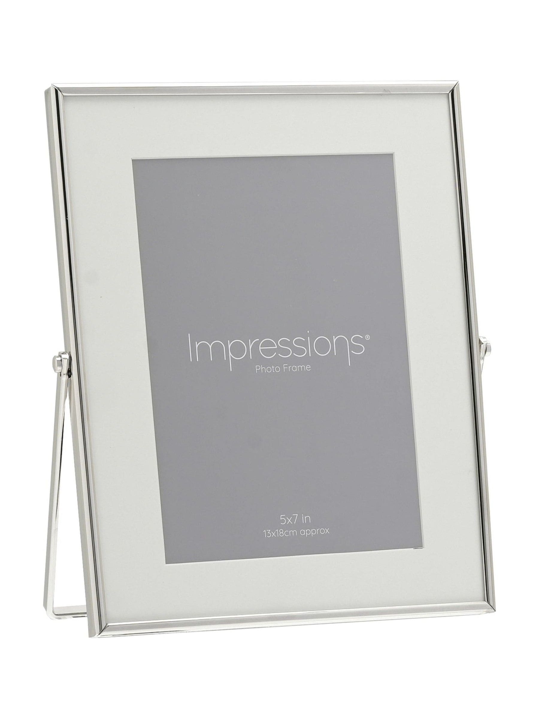Widdop silver photo frame 5x7 inch white border - British product
