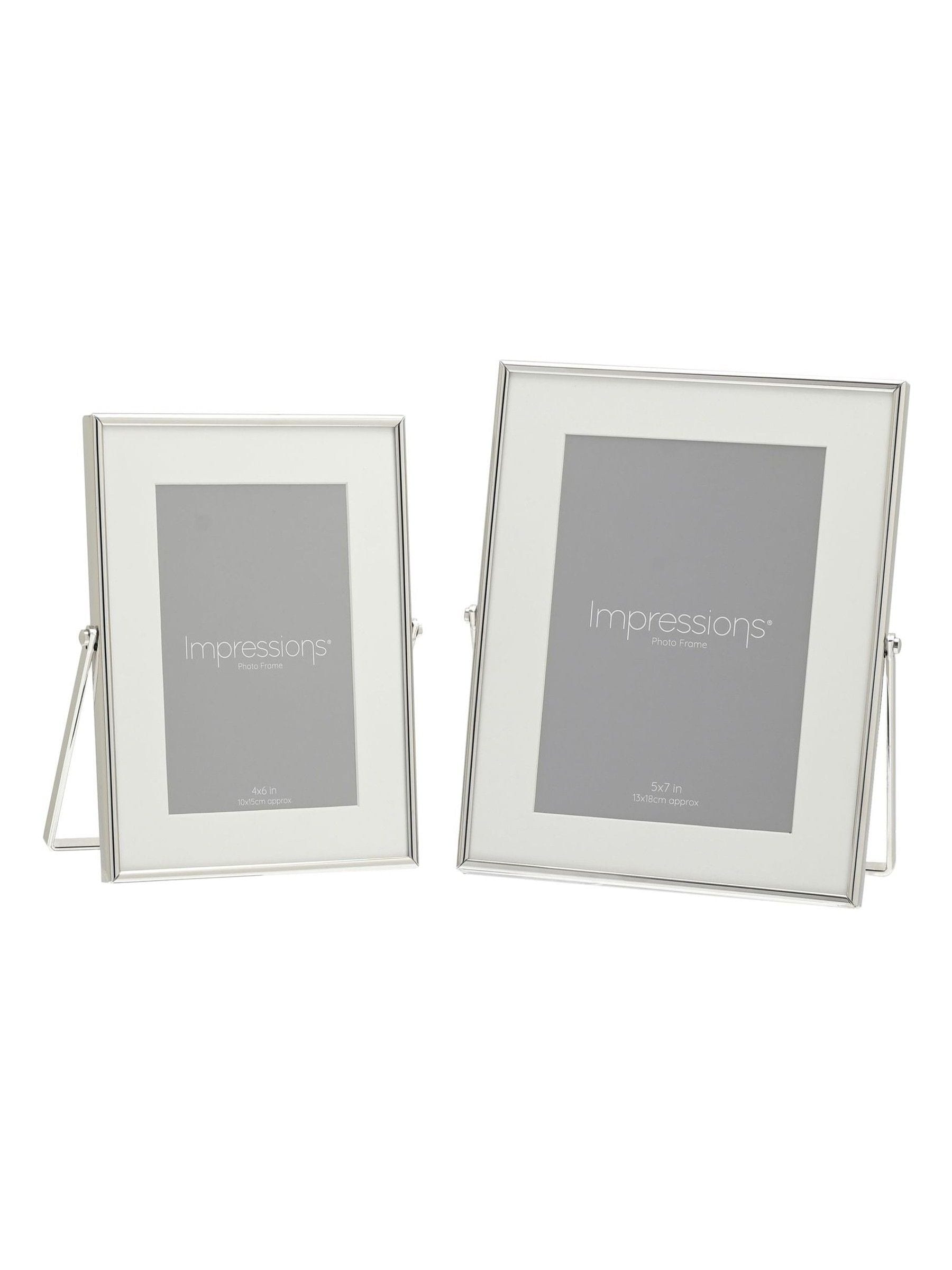 Widdop silver photo frame 5x7 inch white border - British product