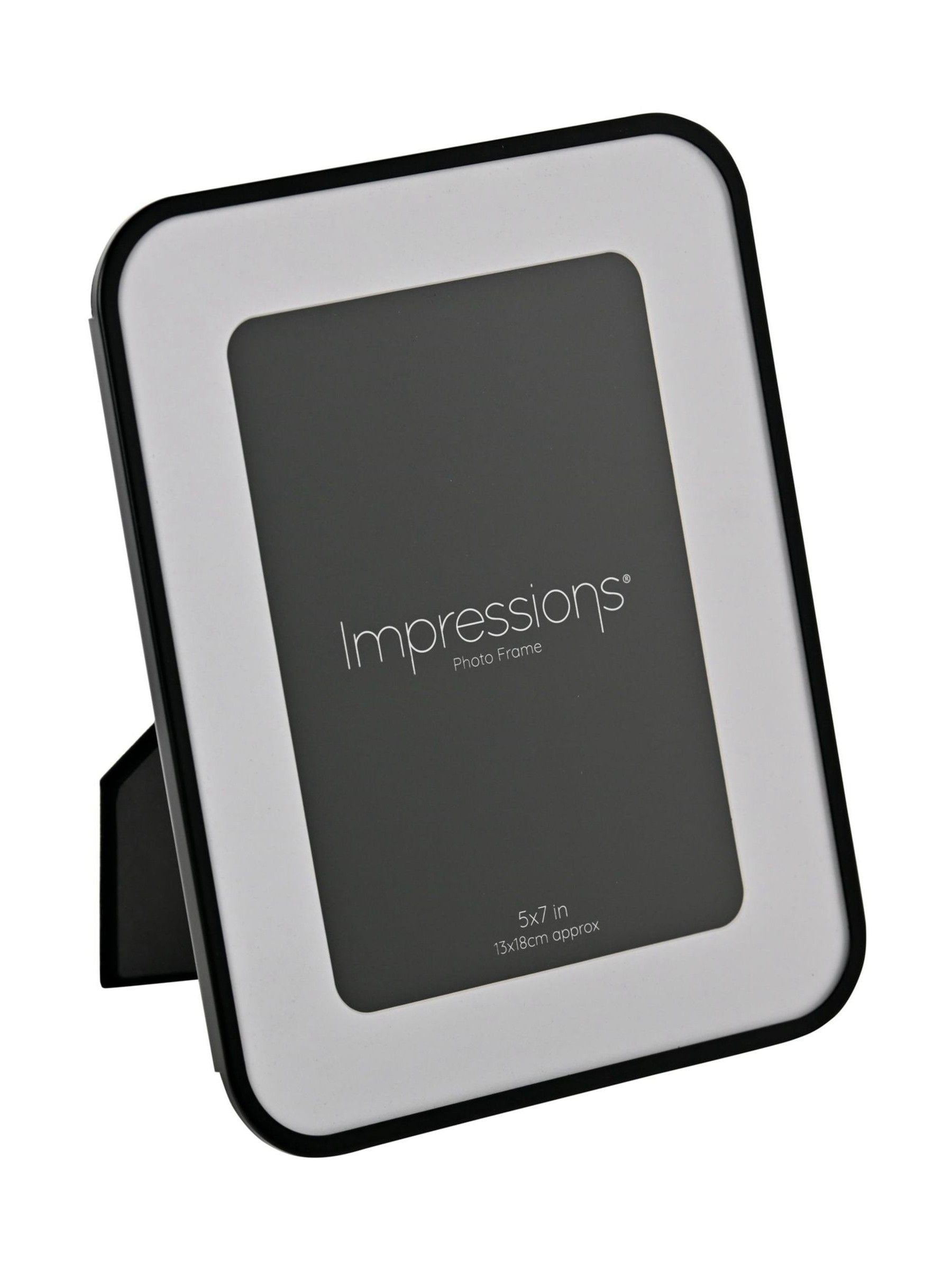 Widdop black oval corner photo frame for 5x7 (British brand)