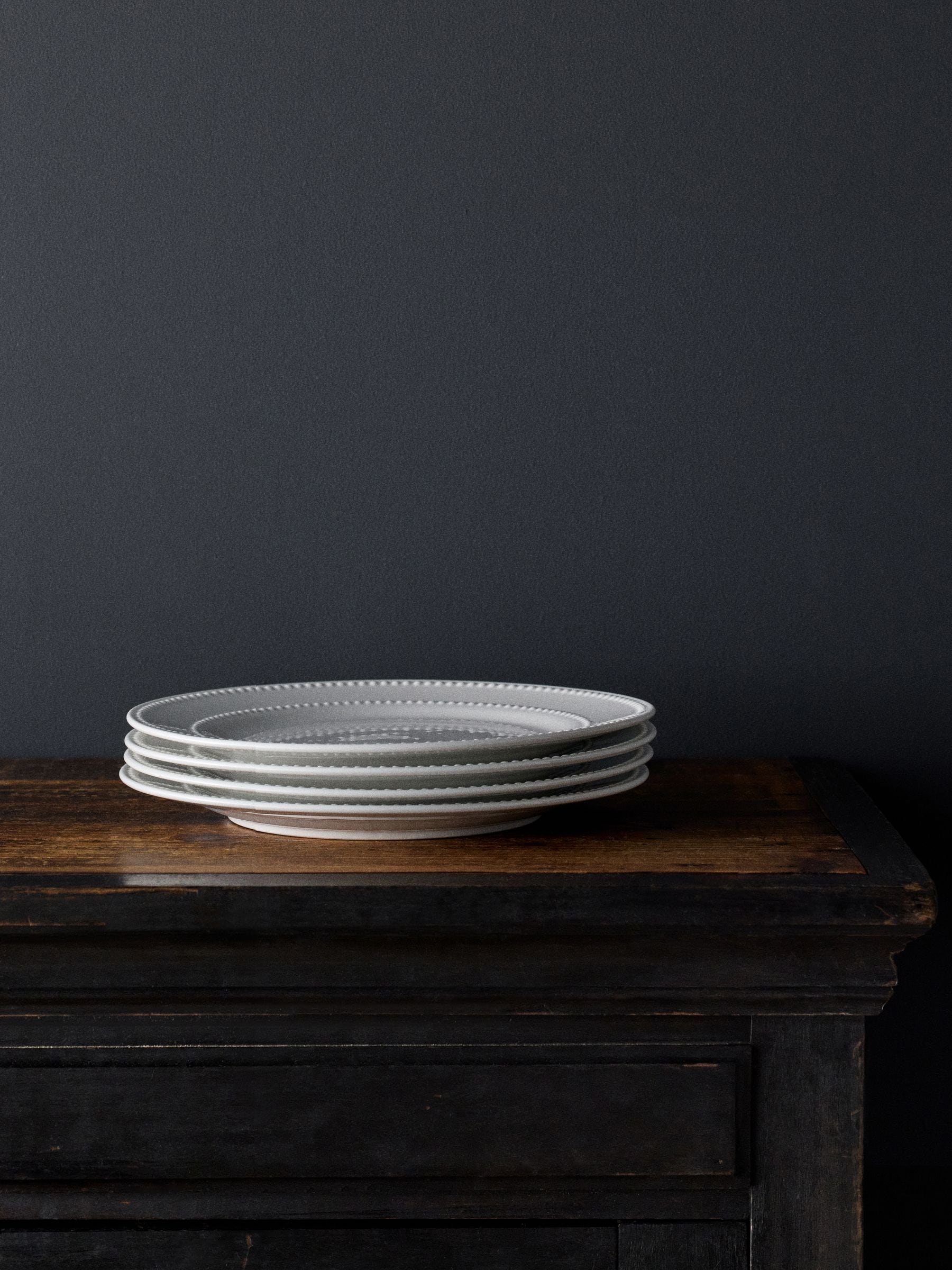 White bobble dinner plates set of 4, 28cm - British product