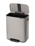 Brabantia soft grey Bo pedal bin 60L, UK version