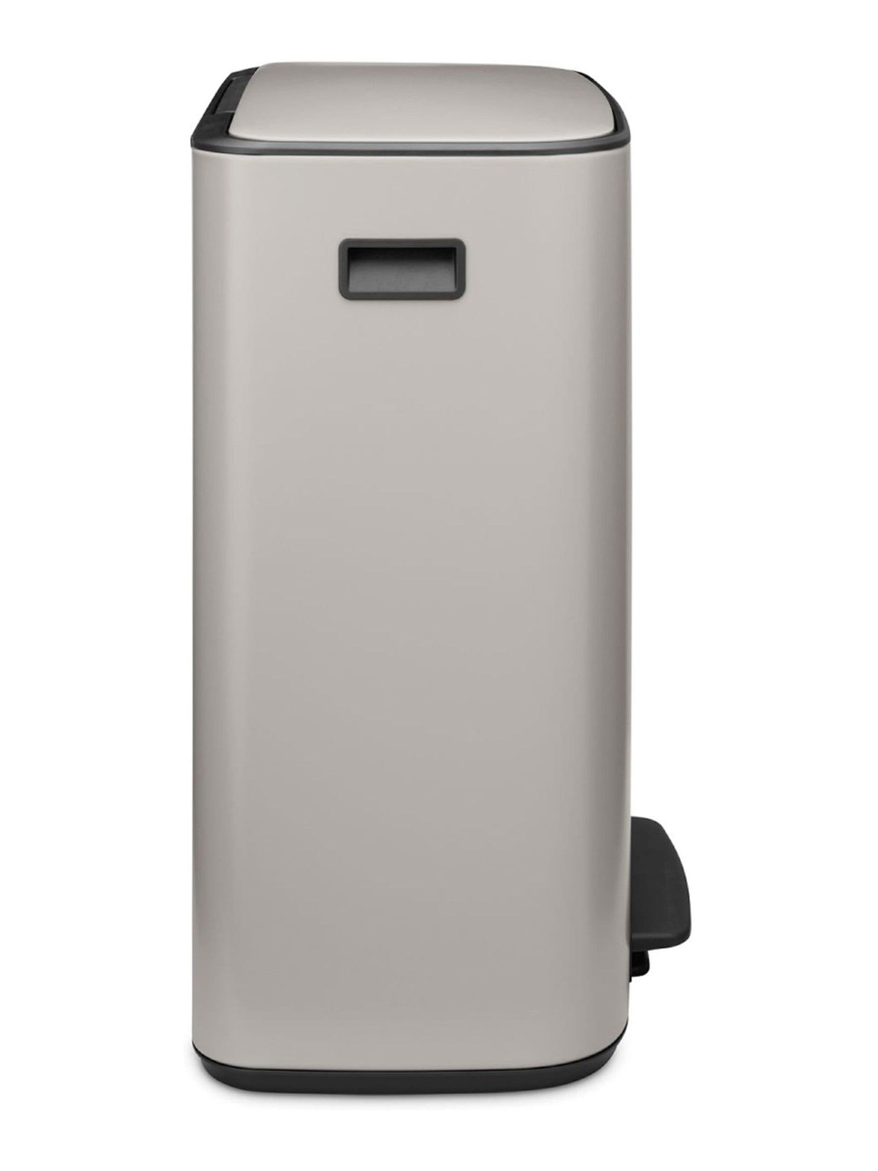 Brabantia soft grey Bo pedal bin 60L, UK version