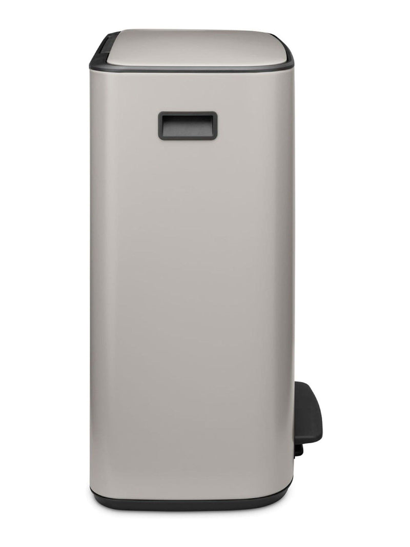 Brabantia soft grey Bo pedal bin 60L, UK version