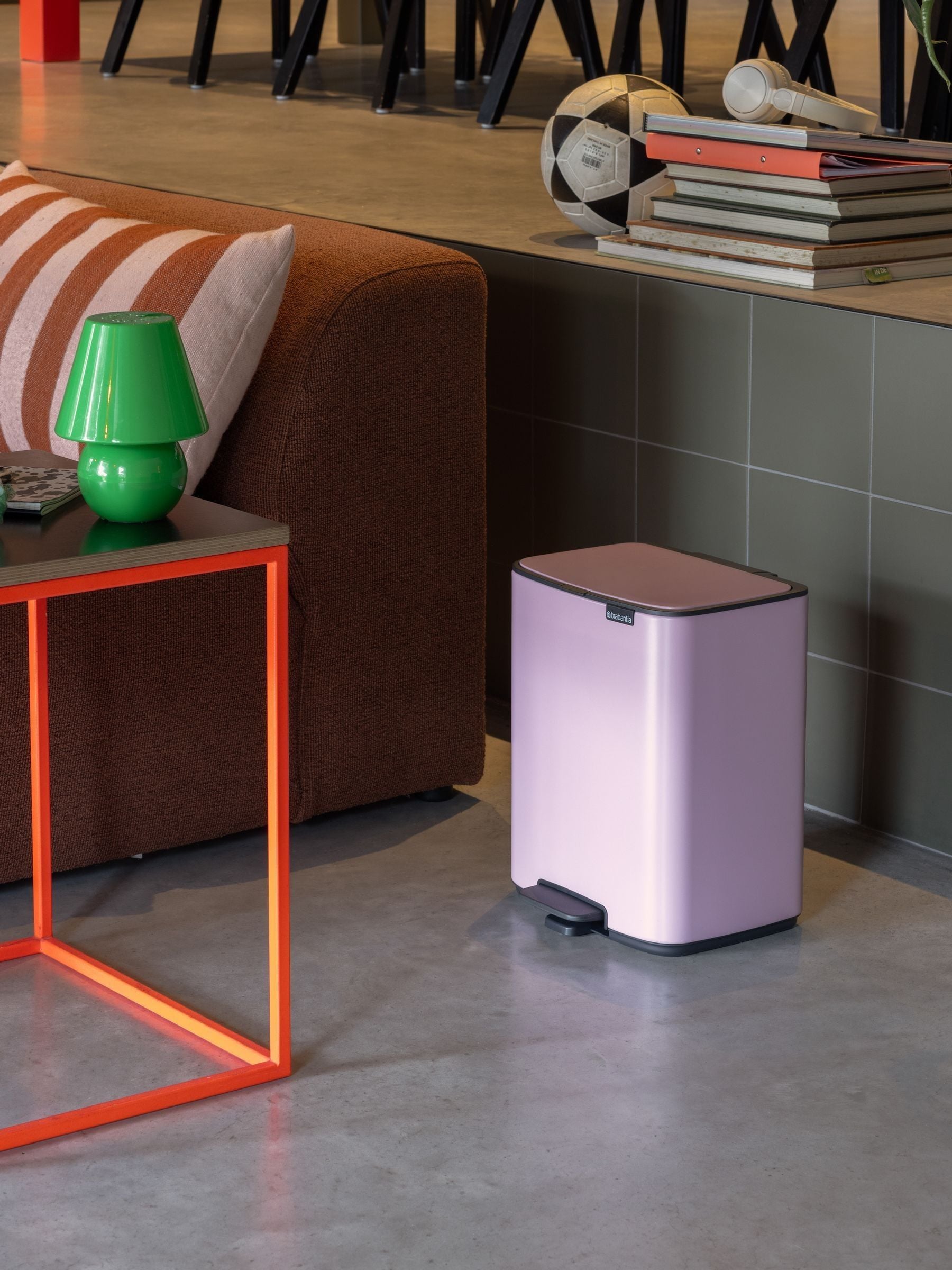 Brabantia pedal bin lilac pink 12L - British product