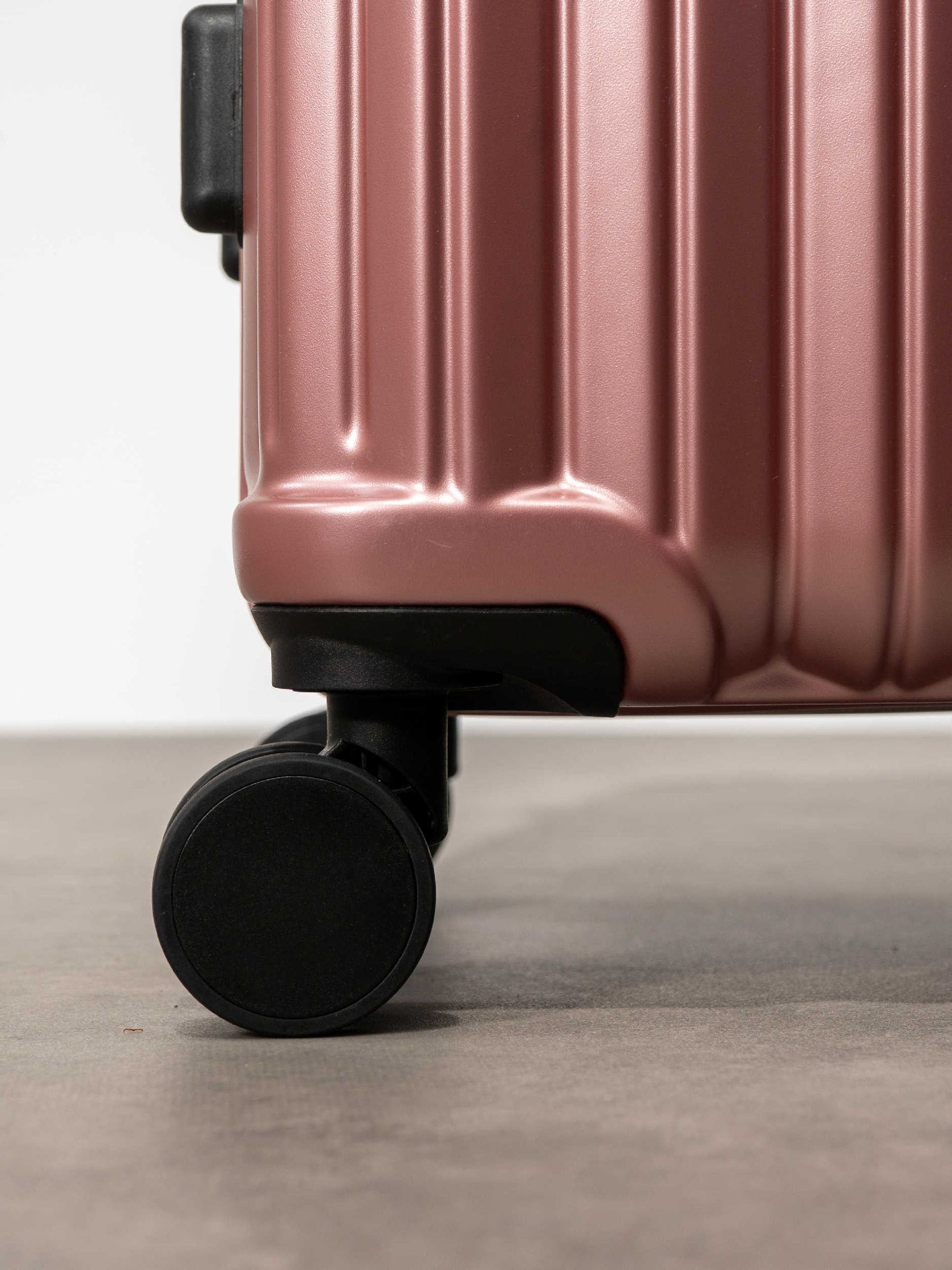 Rock Luggage pink medium suitcase (British brand)
