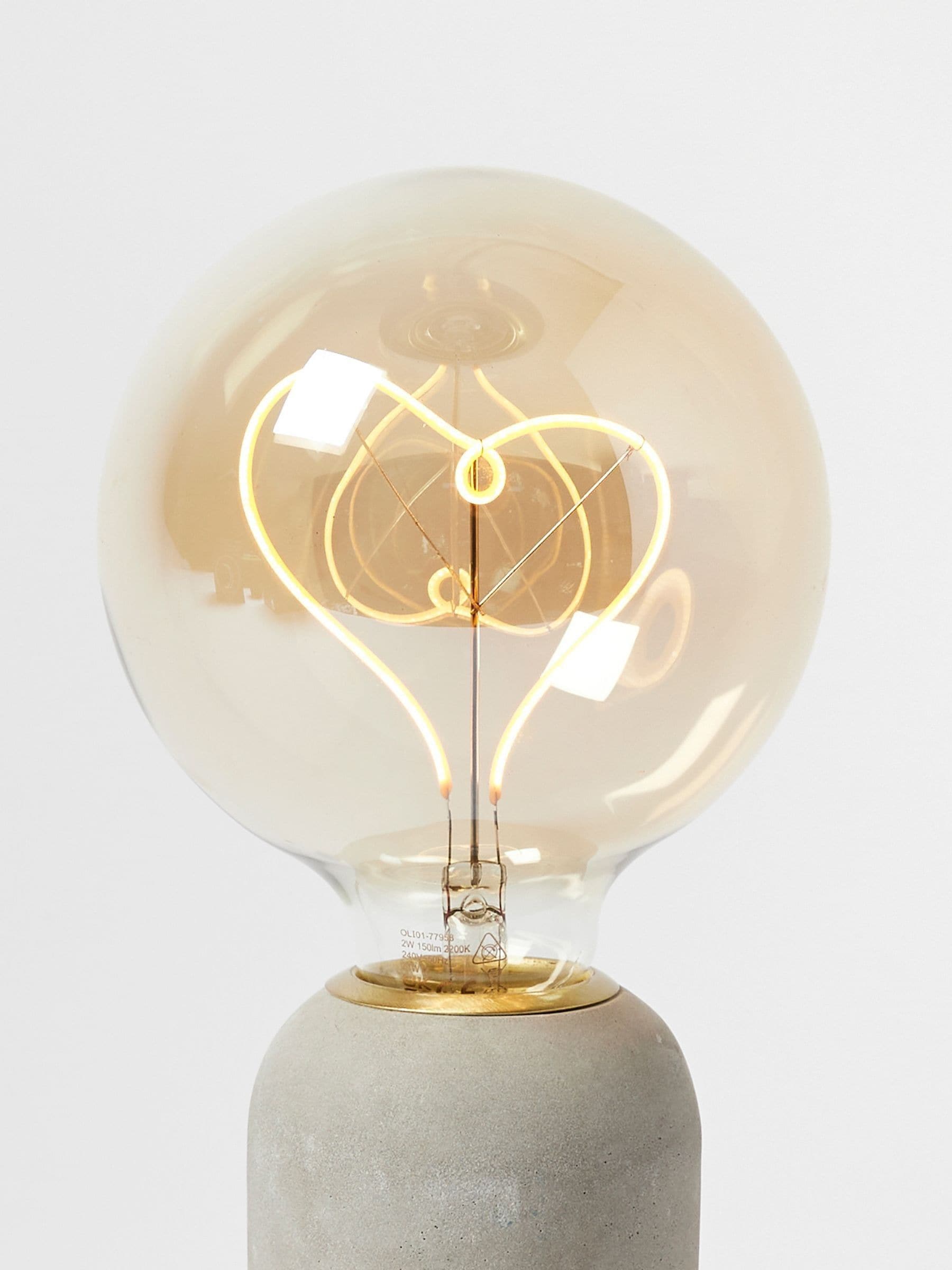 Oliver Bonas heart LED light bulb E27 (British brand)