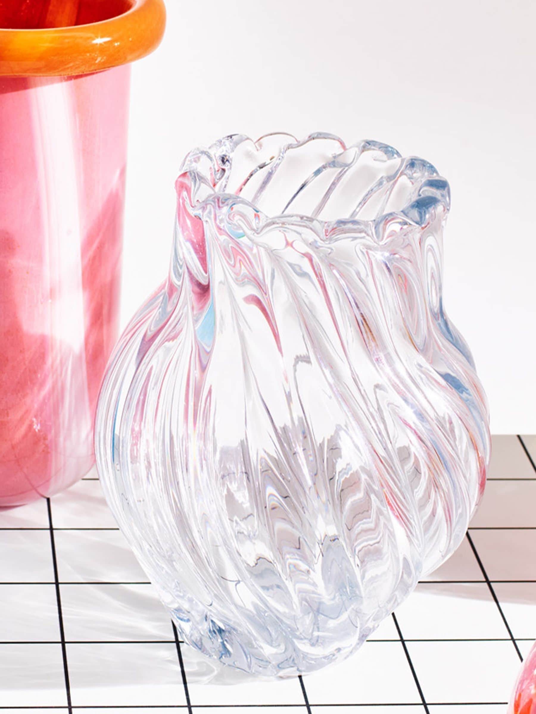 Oliver Bonas clear glass vase swirl pattern 22cm - British product
